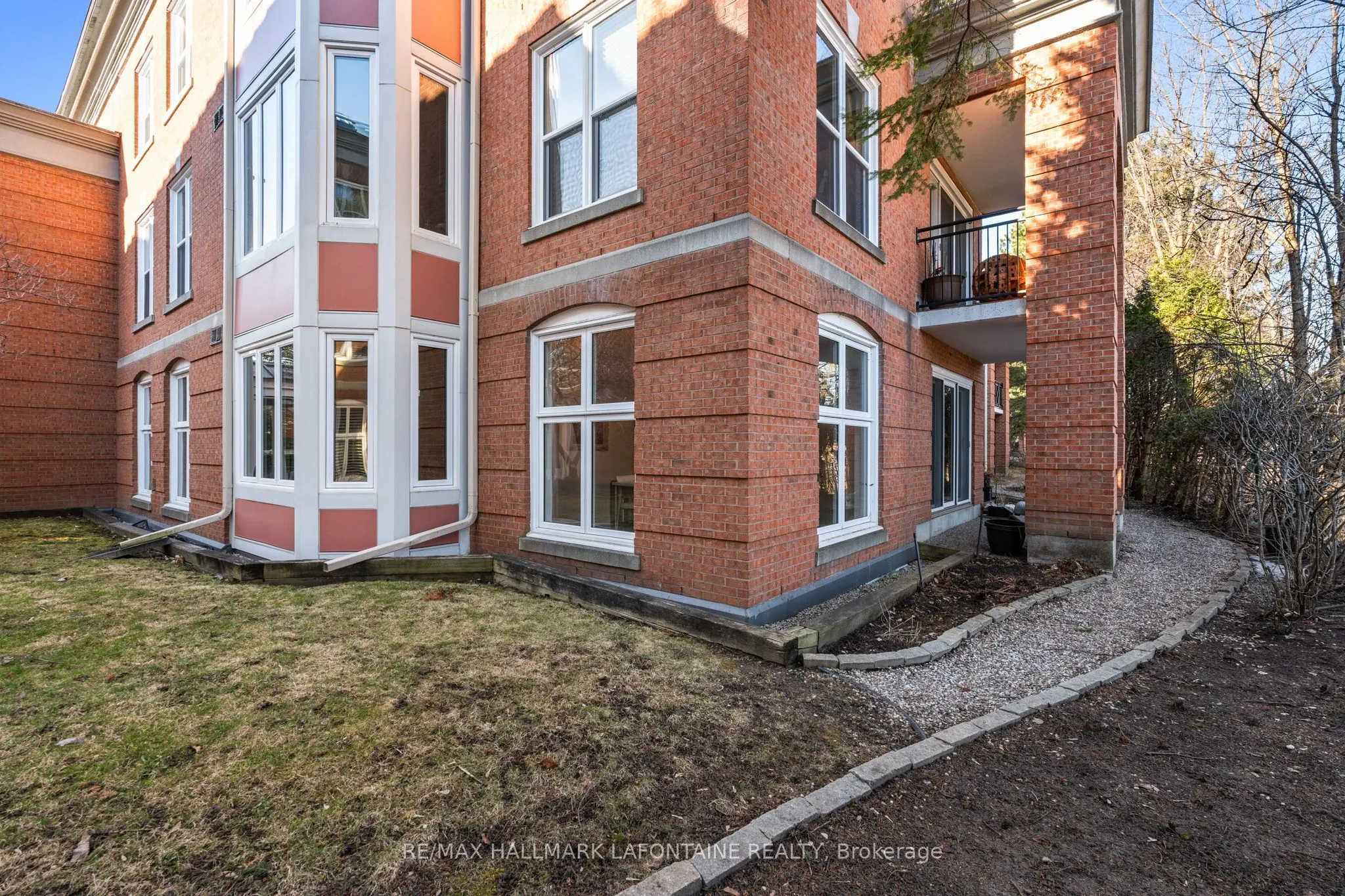 21 Durham Private, #101