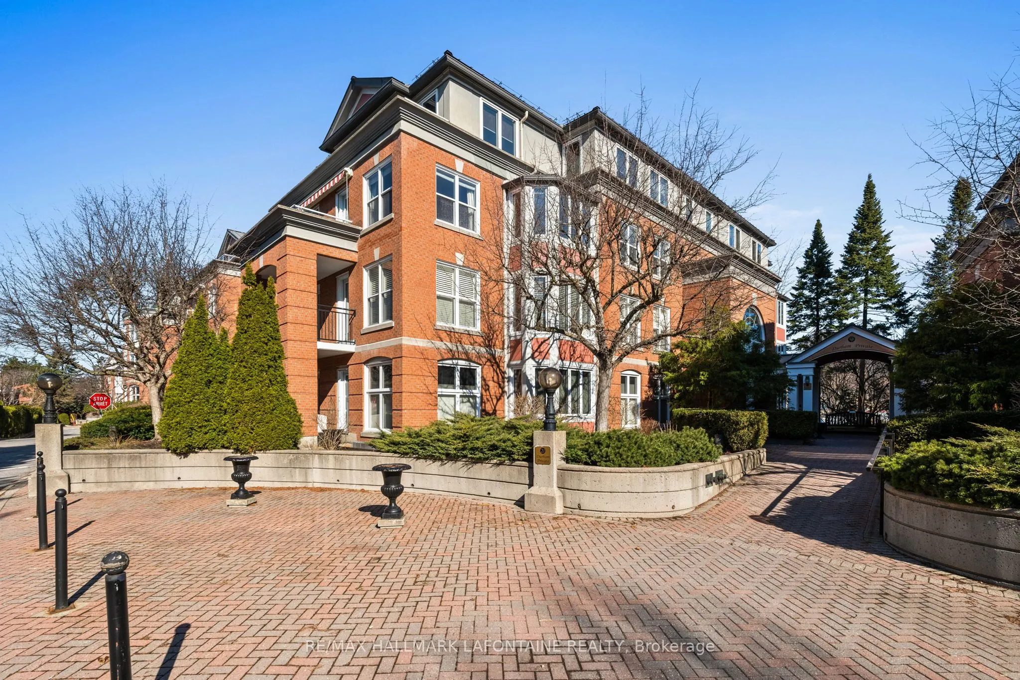 21 Durham Private, #101