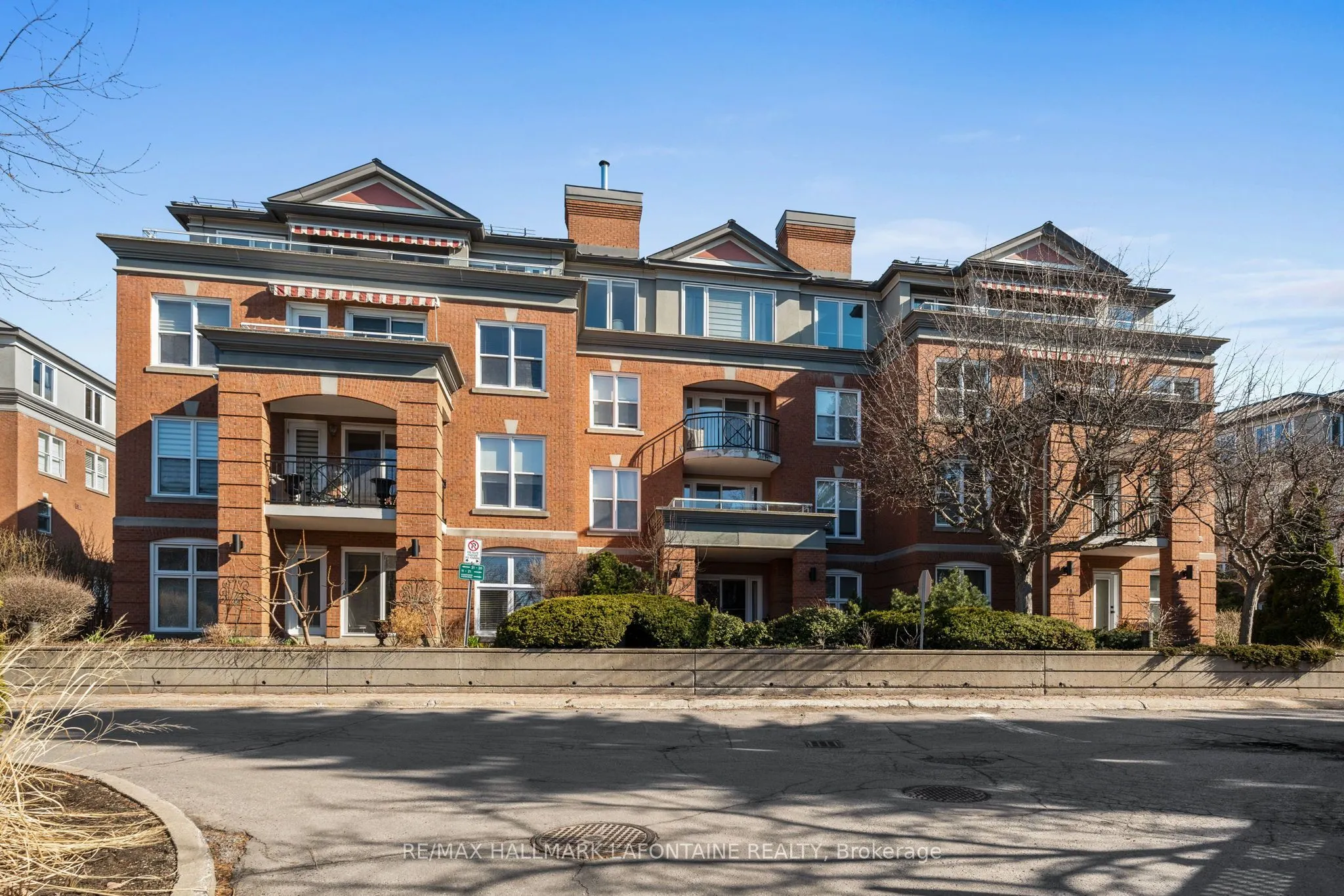 21 Durham Private, #101