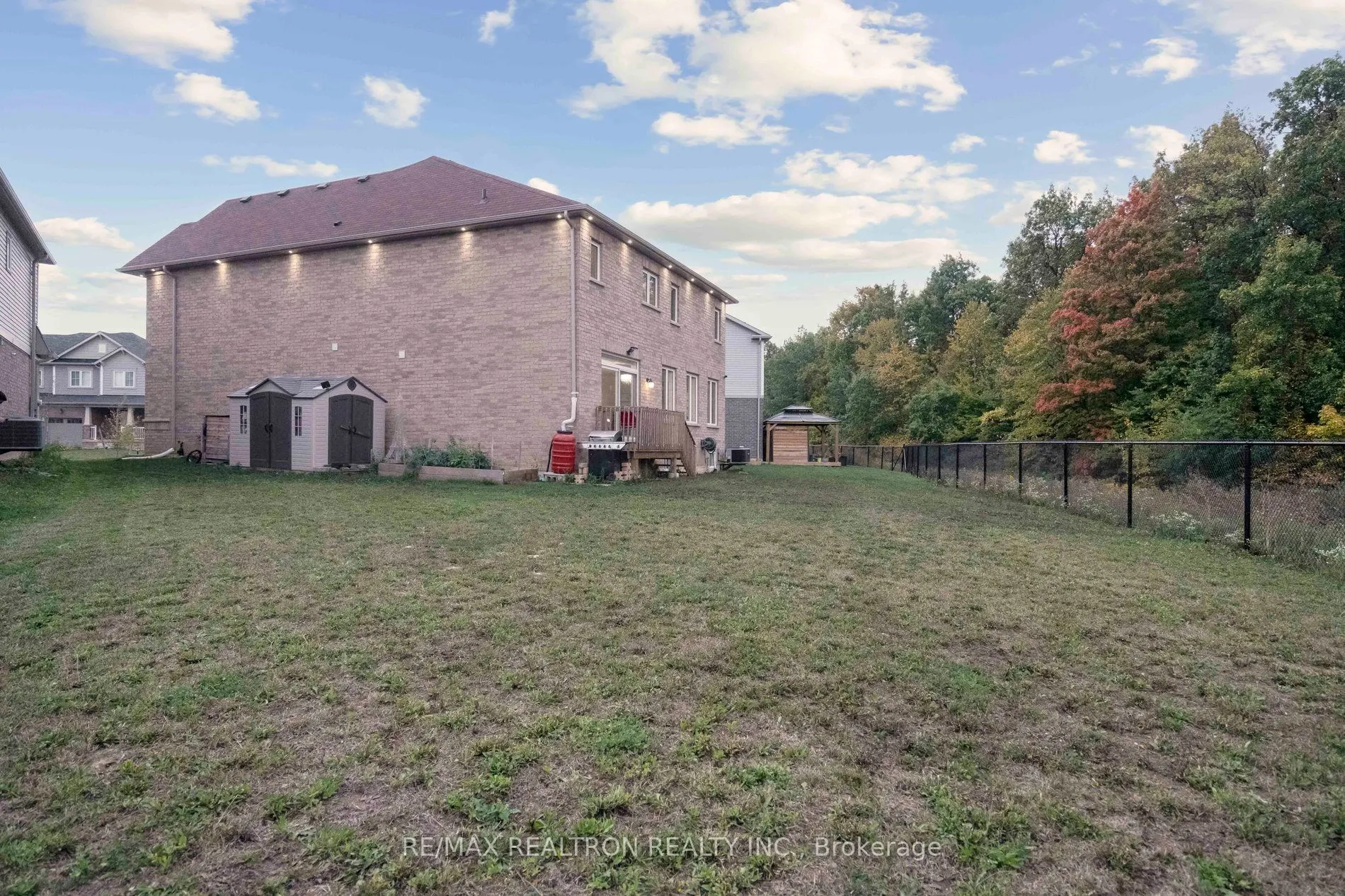 233 Kinsman Drive