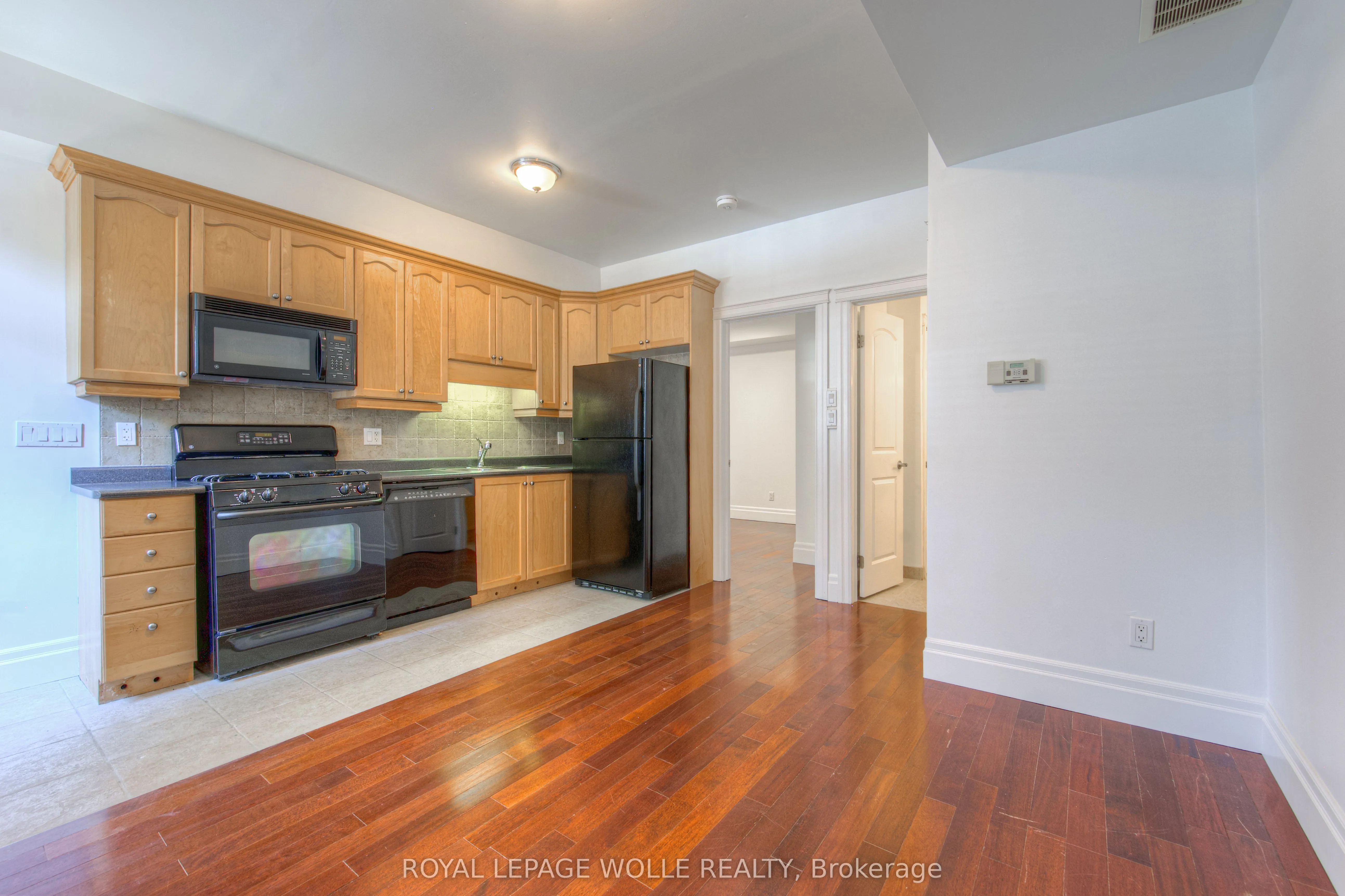 555 King Street E, #109