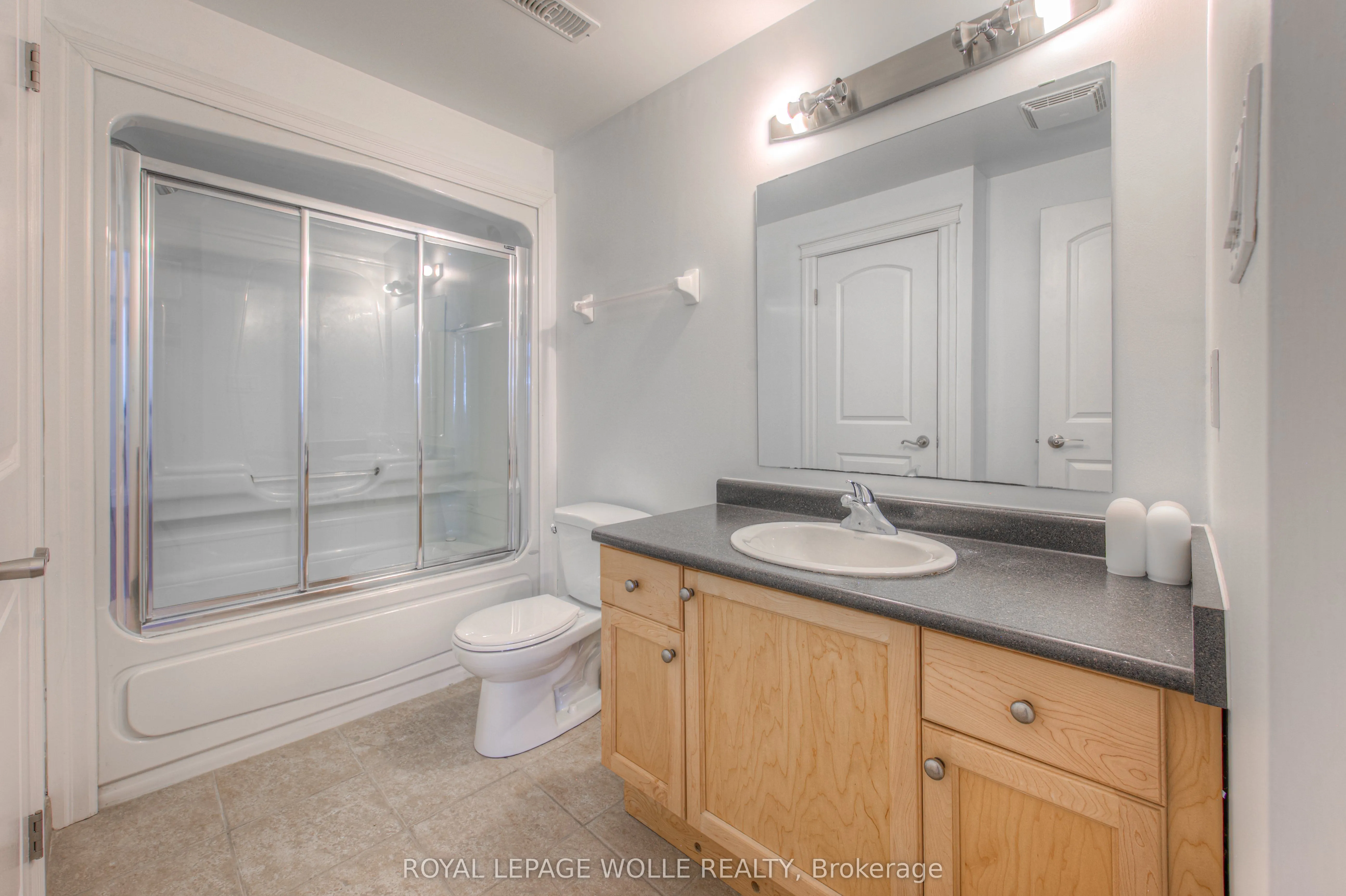 555 King Street E, #109