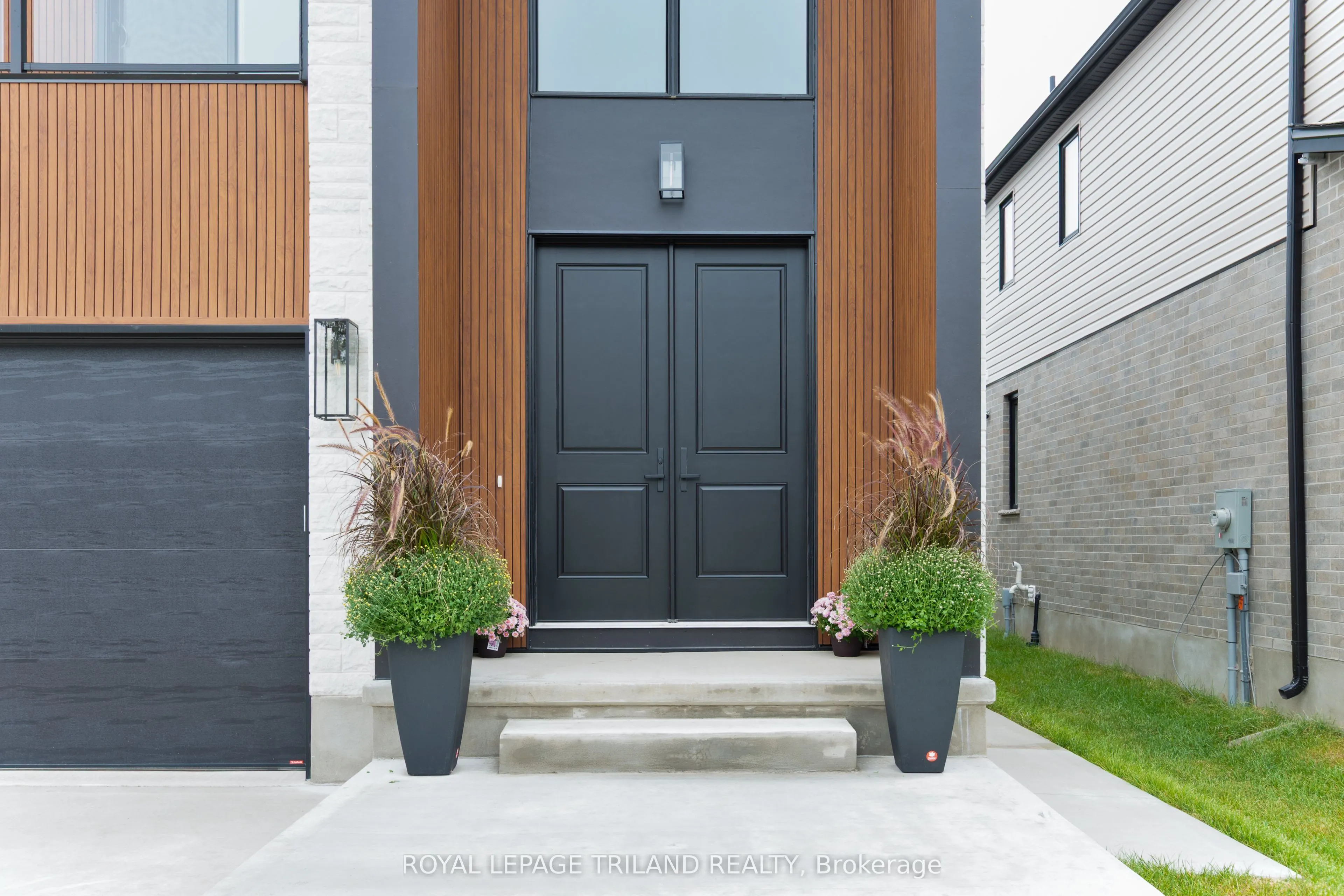 3931 Big Leaf Trail