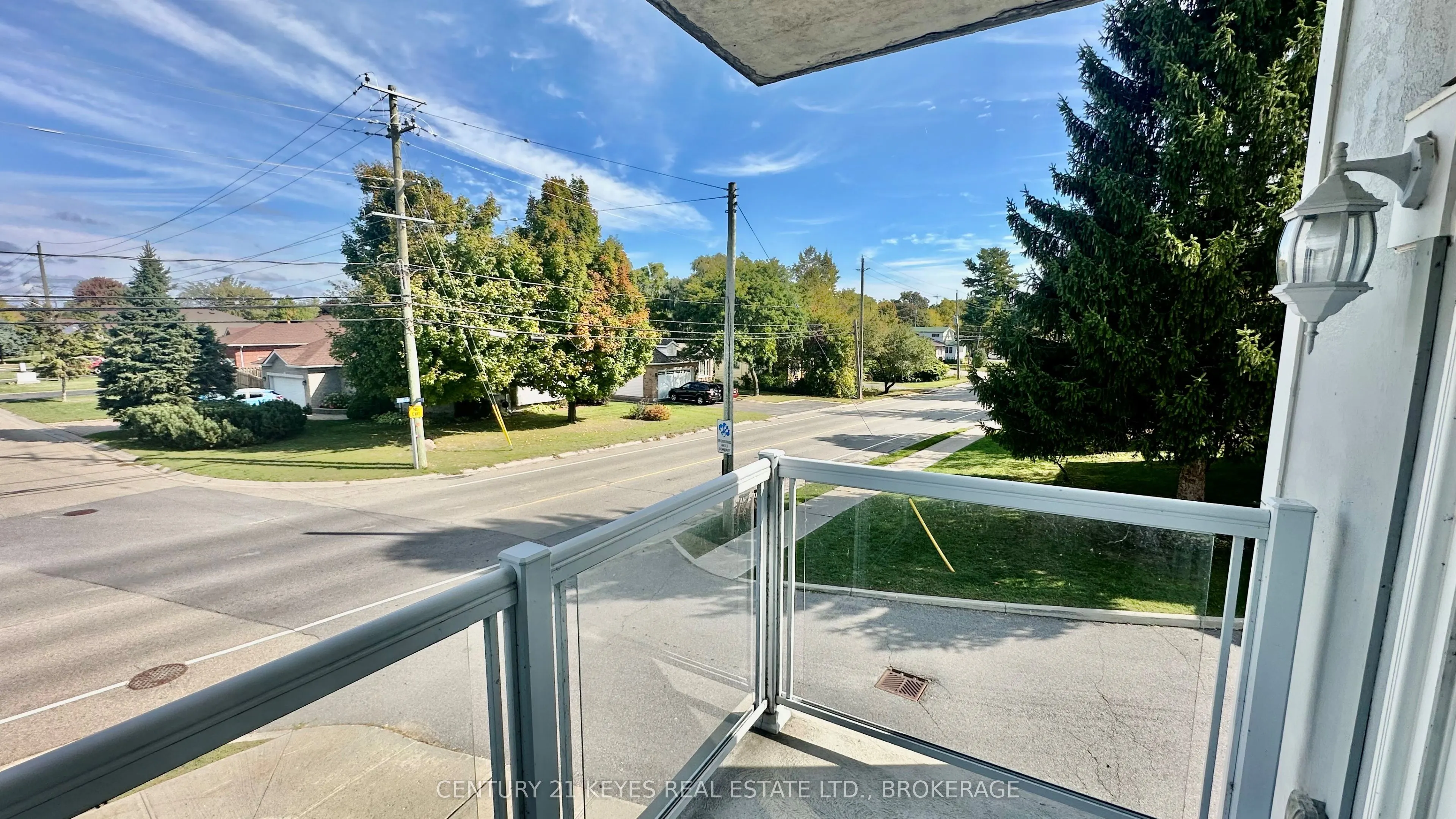 665 King Street W, #208