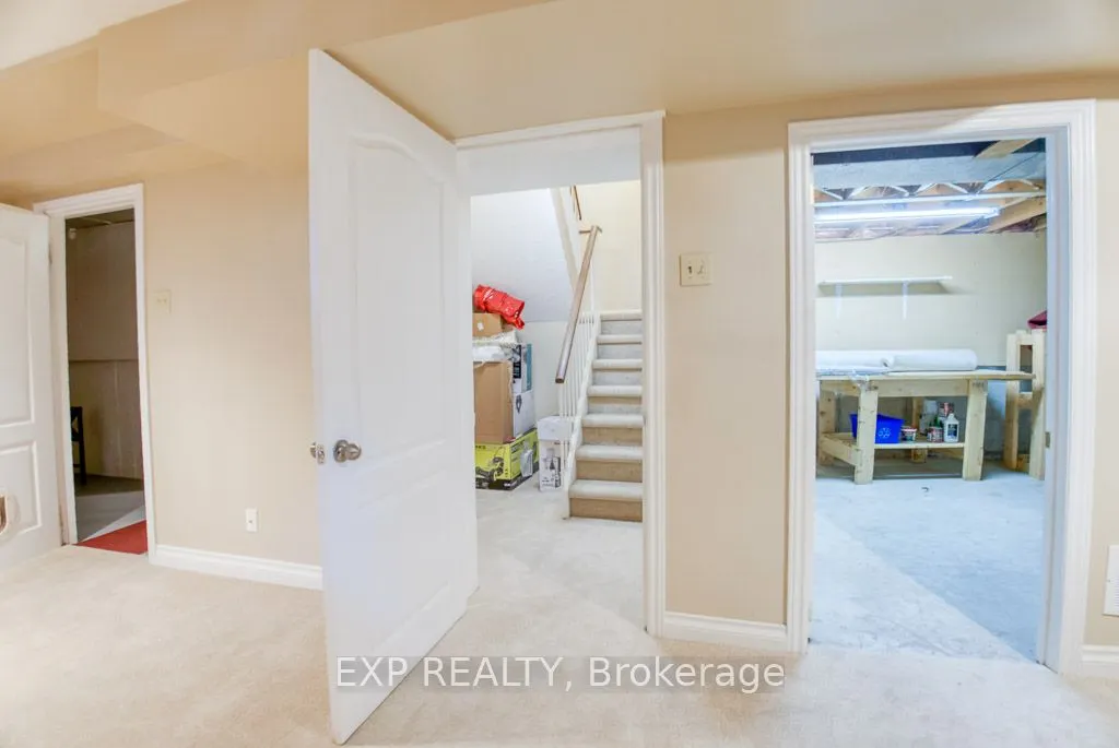 14 Hawley Crescent