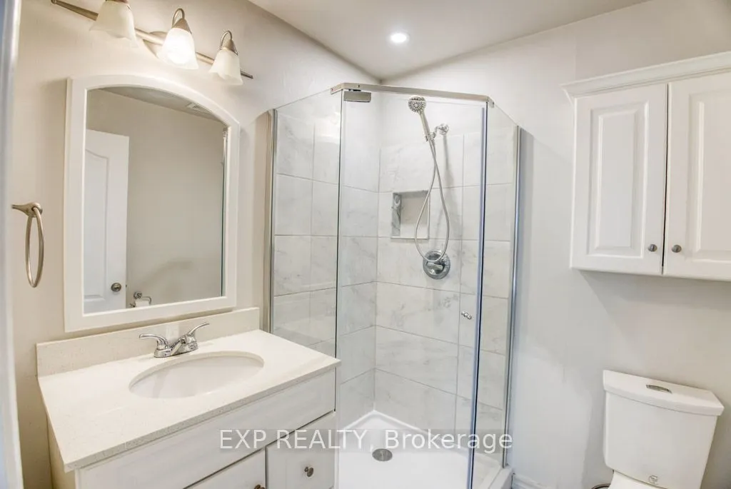 14 Hawley Crescent