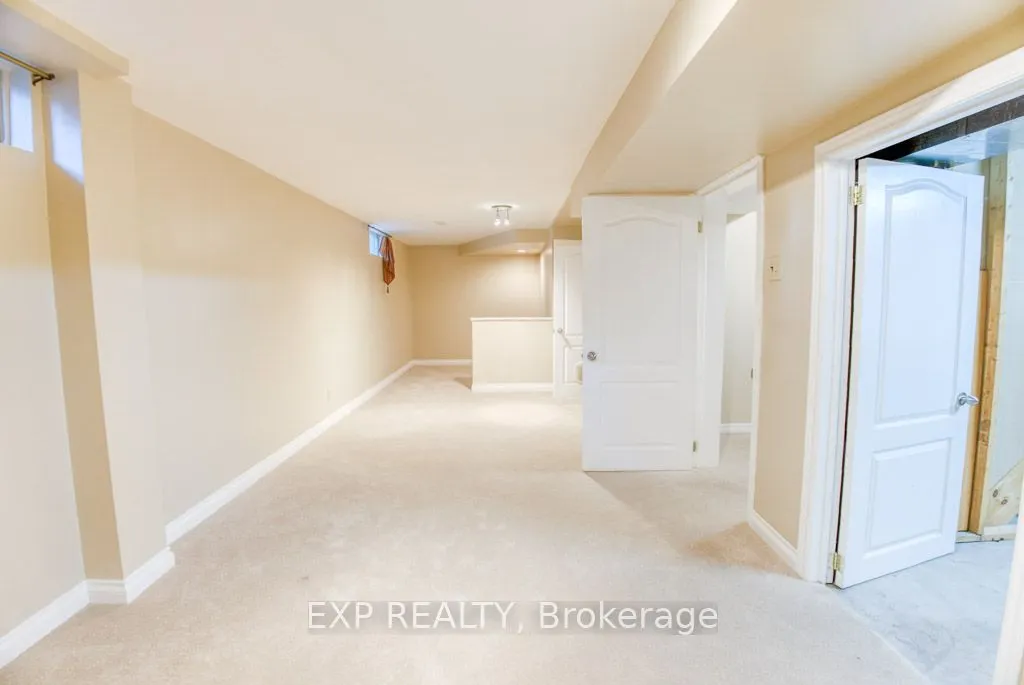 14 Hawley Crescent