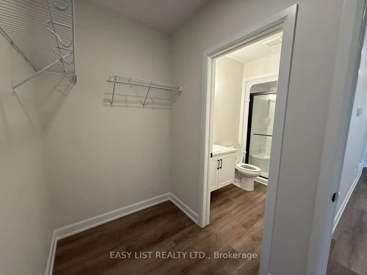 440 Welling Street E, #15