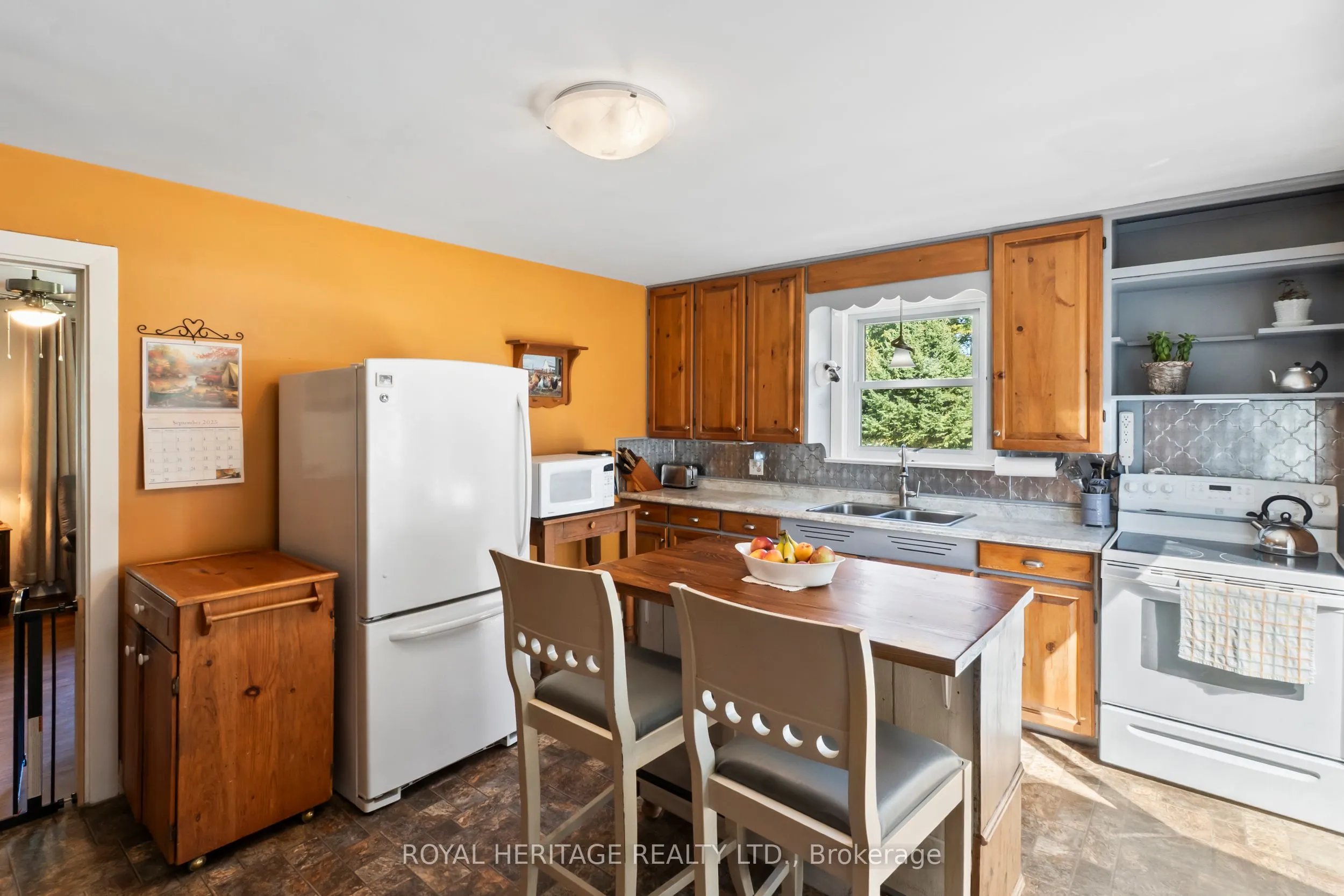10629 County Rd 2 Road