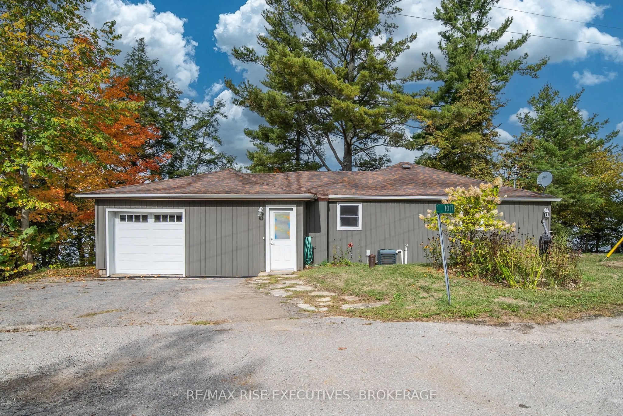 1017 Woods Lane