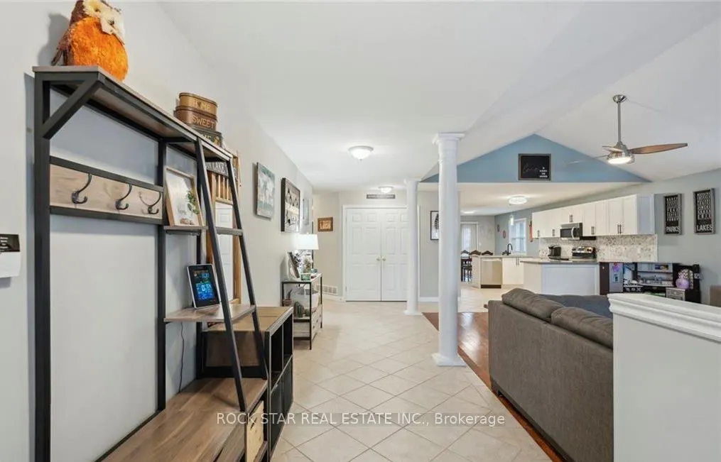 996 BEACH Boulevard