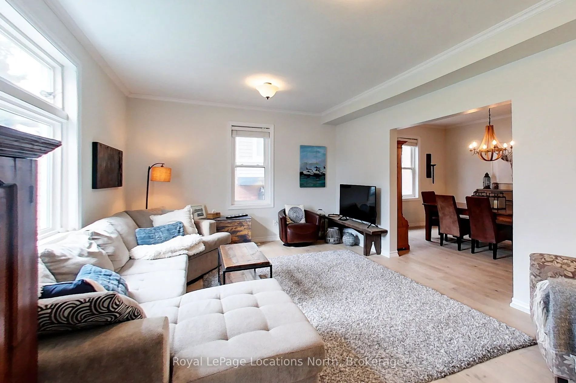 36 Nelson Street E