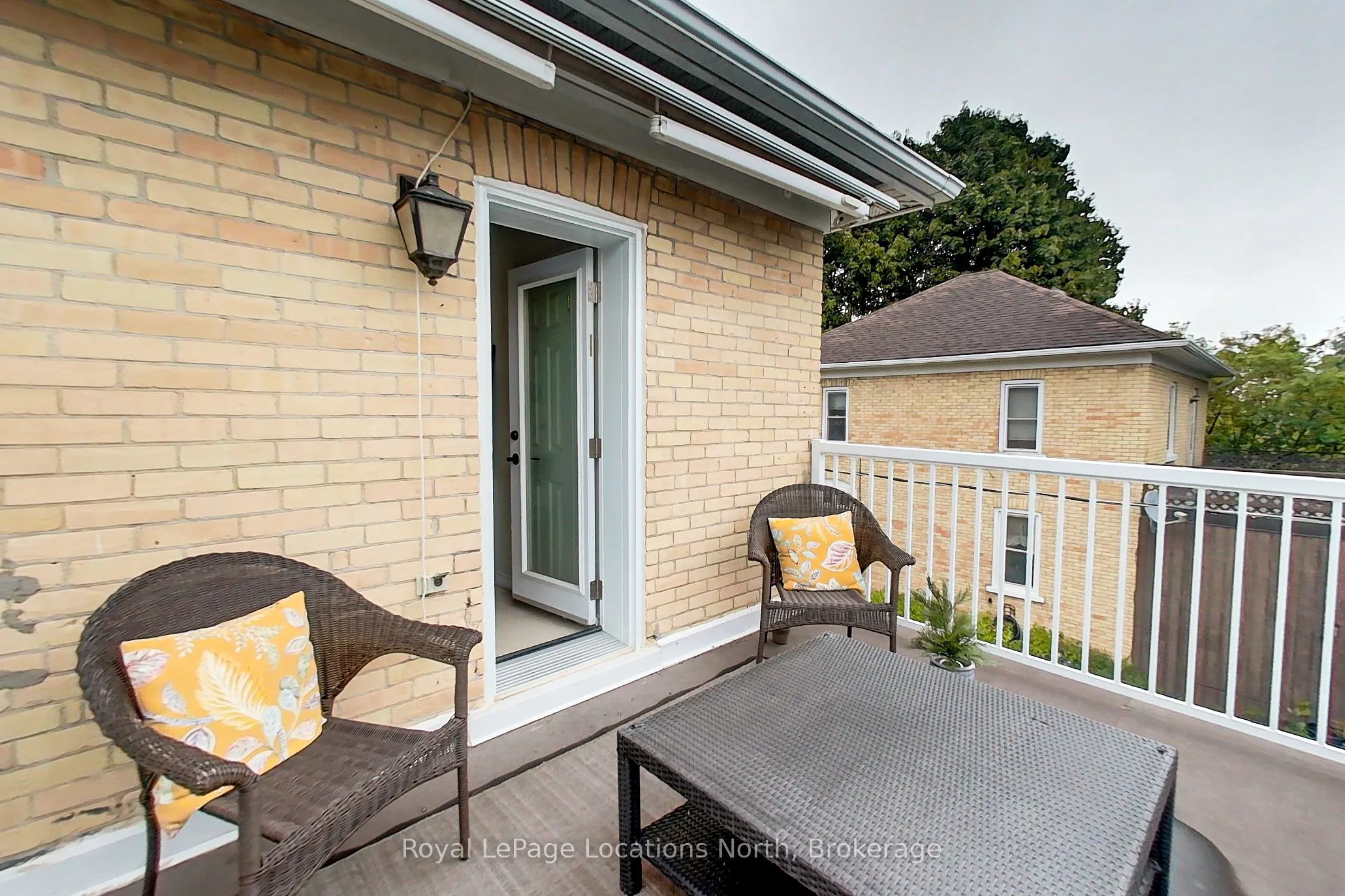 36 Nelson Street E