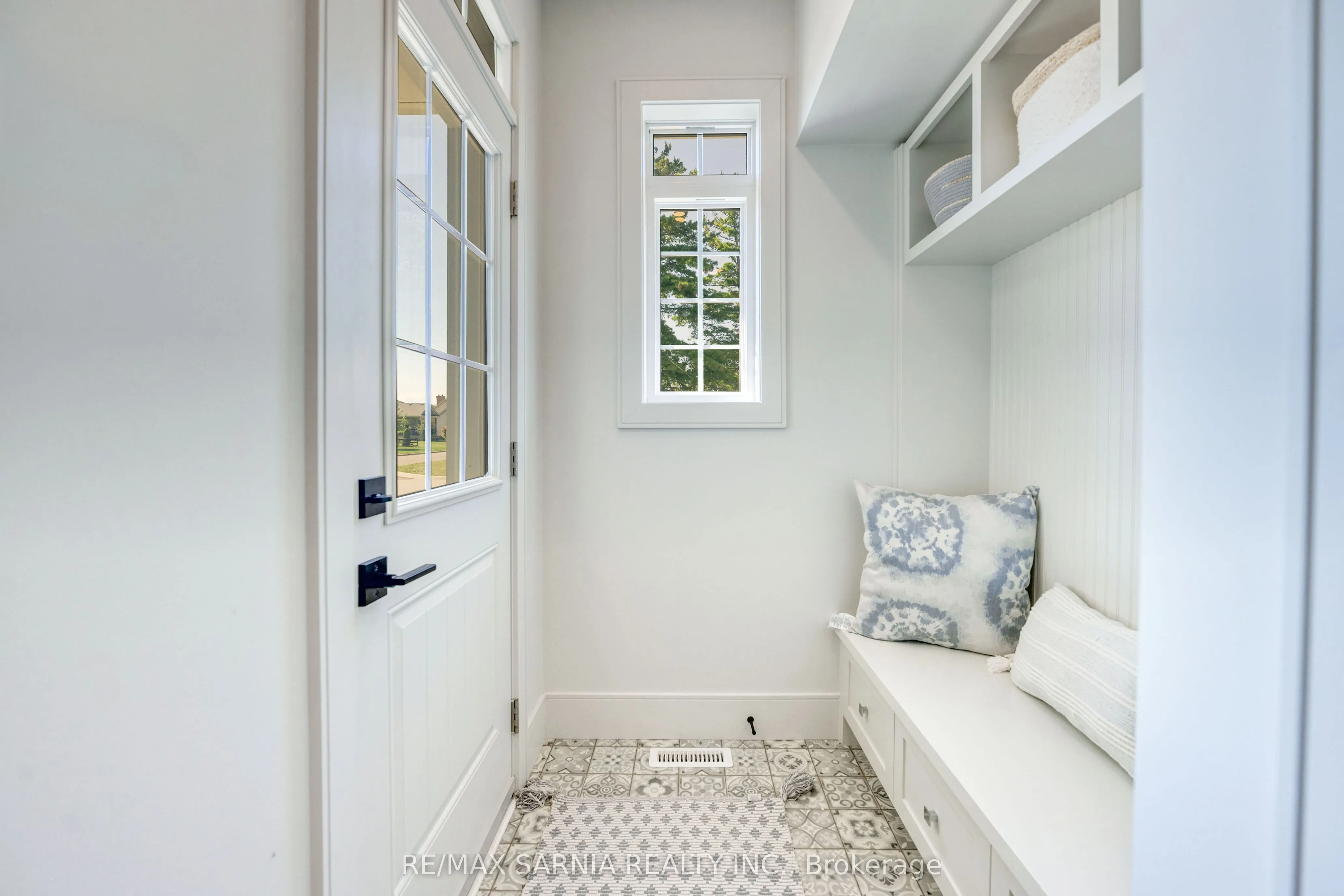 7604 THOMAS Street, #3
