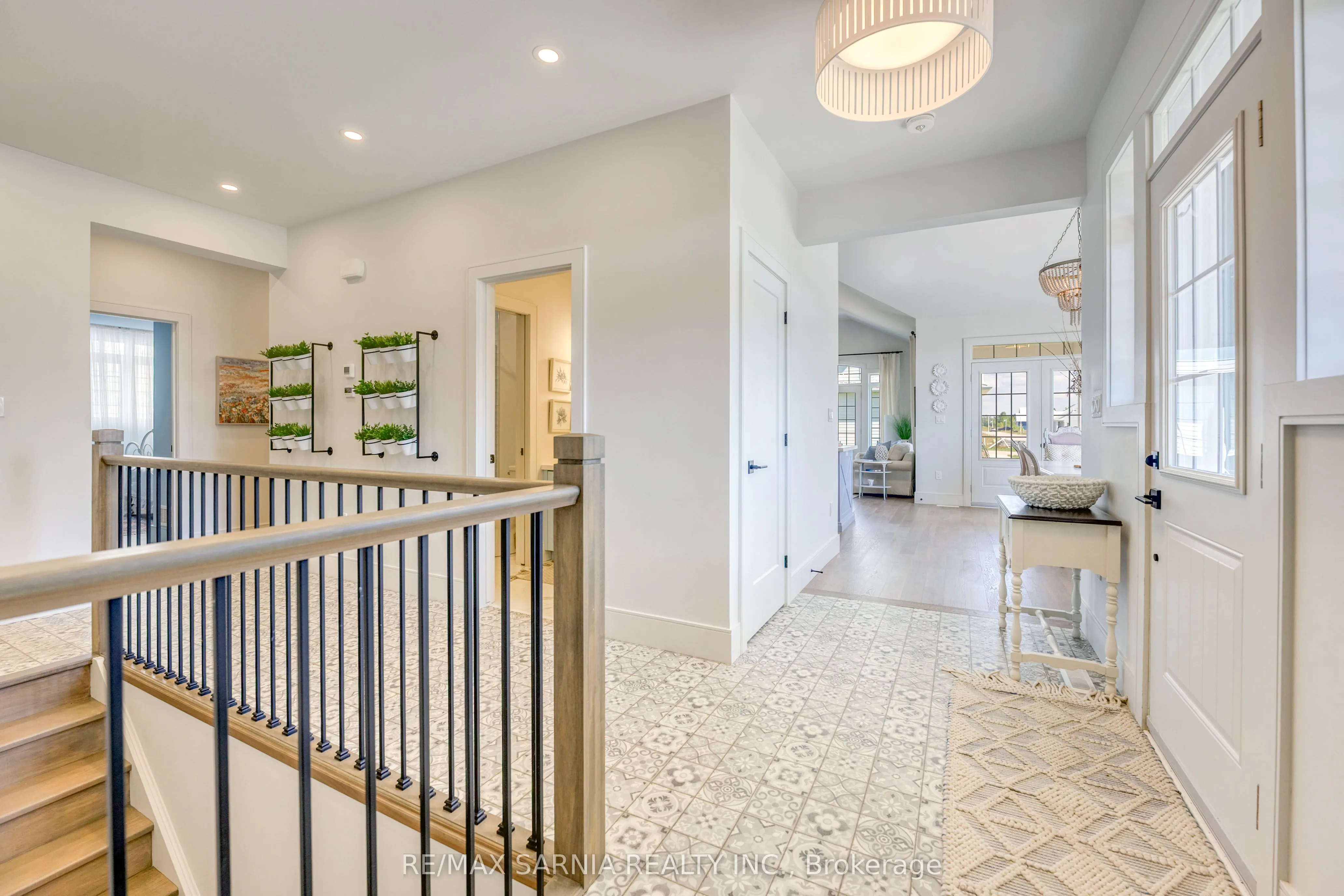 7604 THOMAS Street, #3
