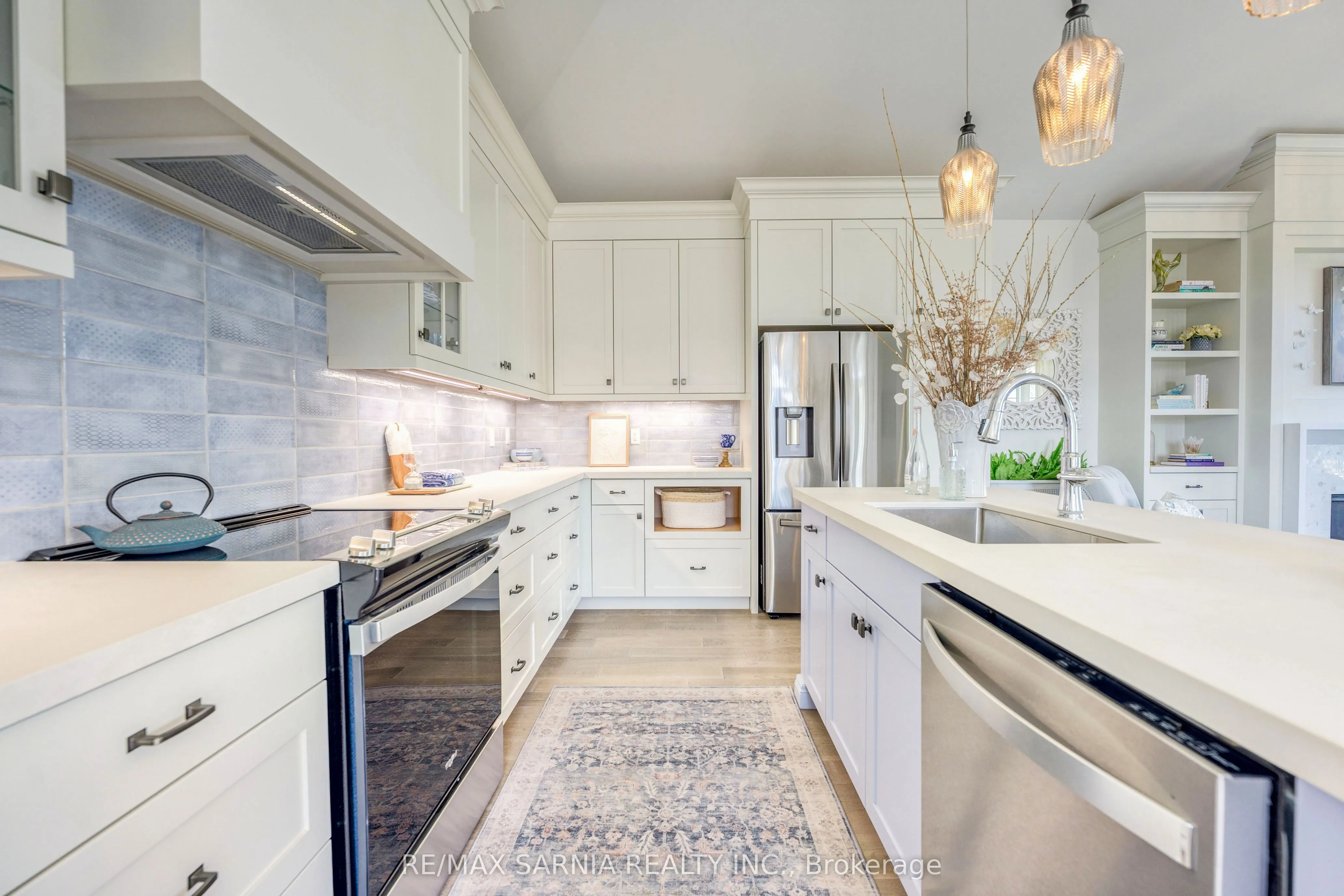 7604 THOMAS Street, #3