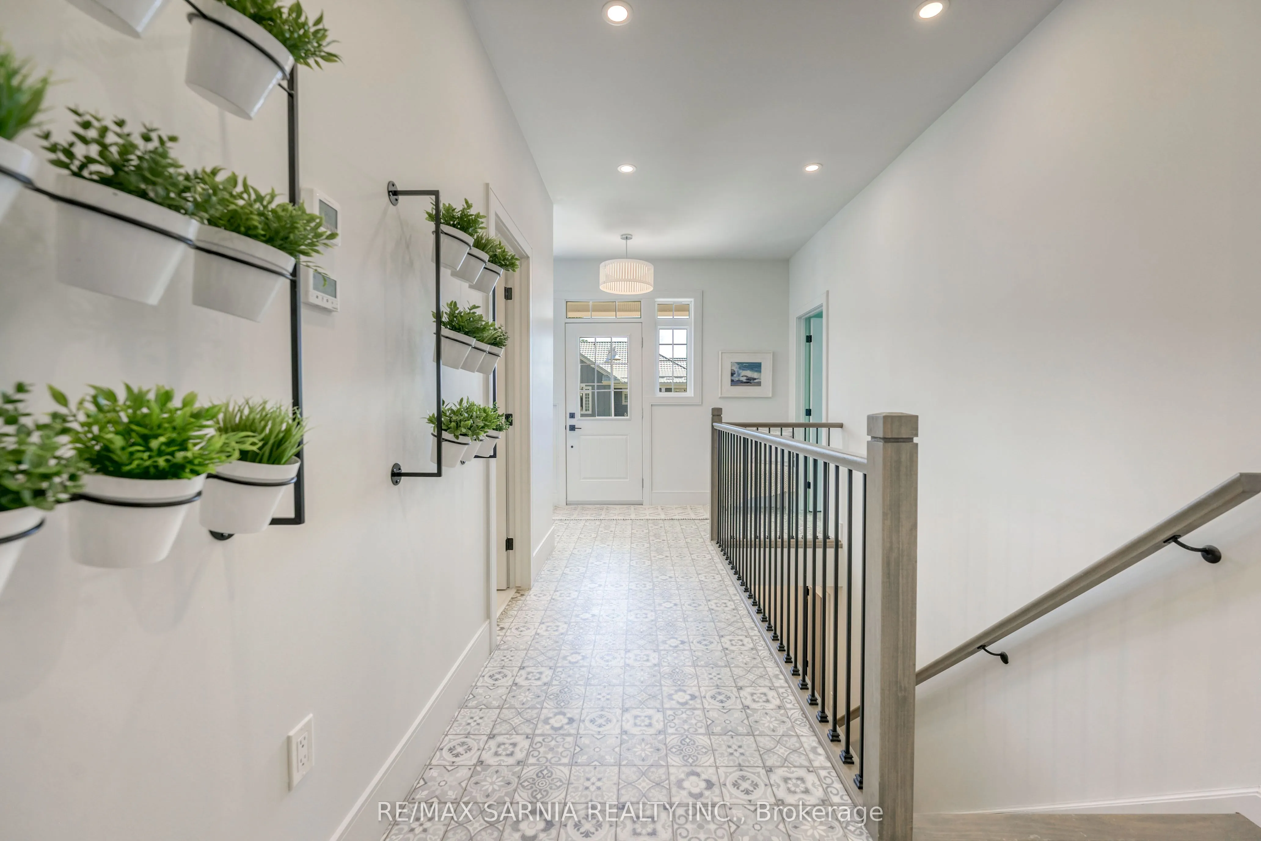 7604 THOMAS Street, #3