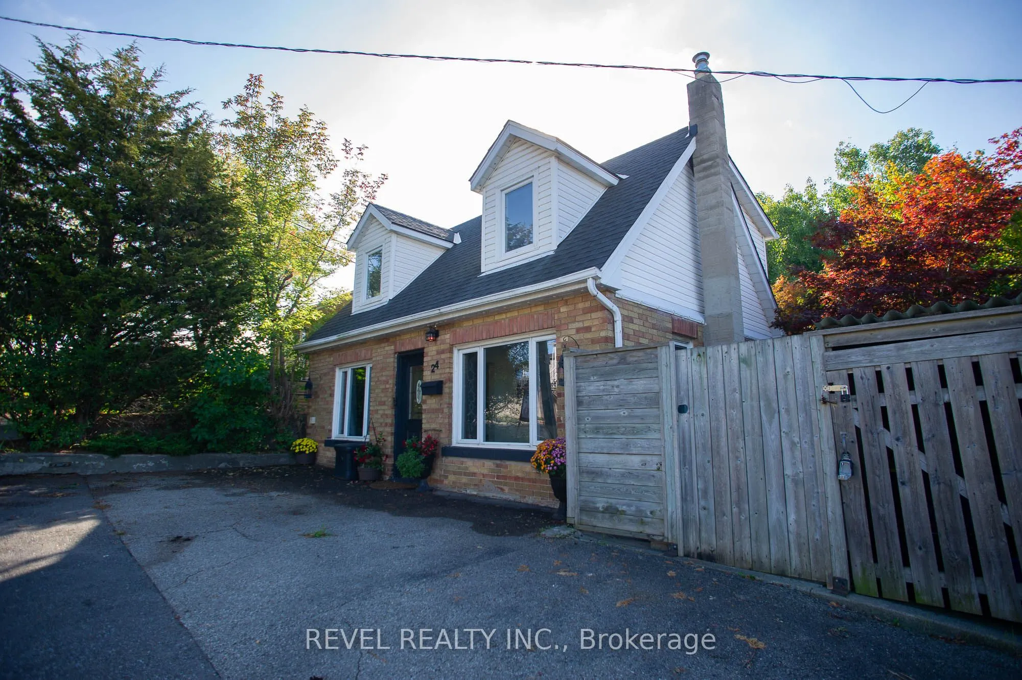 24 Avenue Road