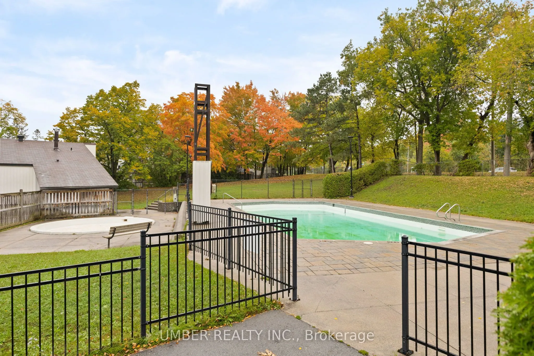 915 Elmsmere Road, #708