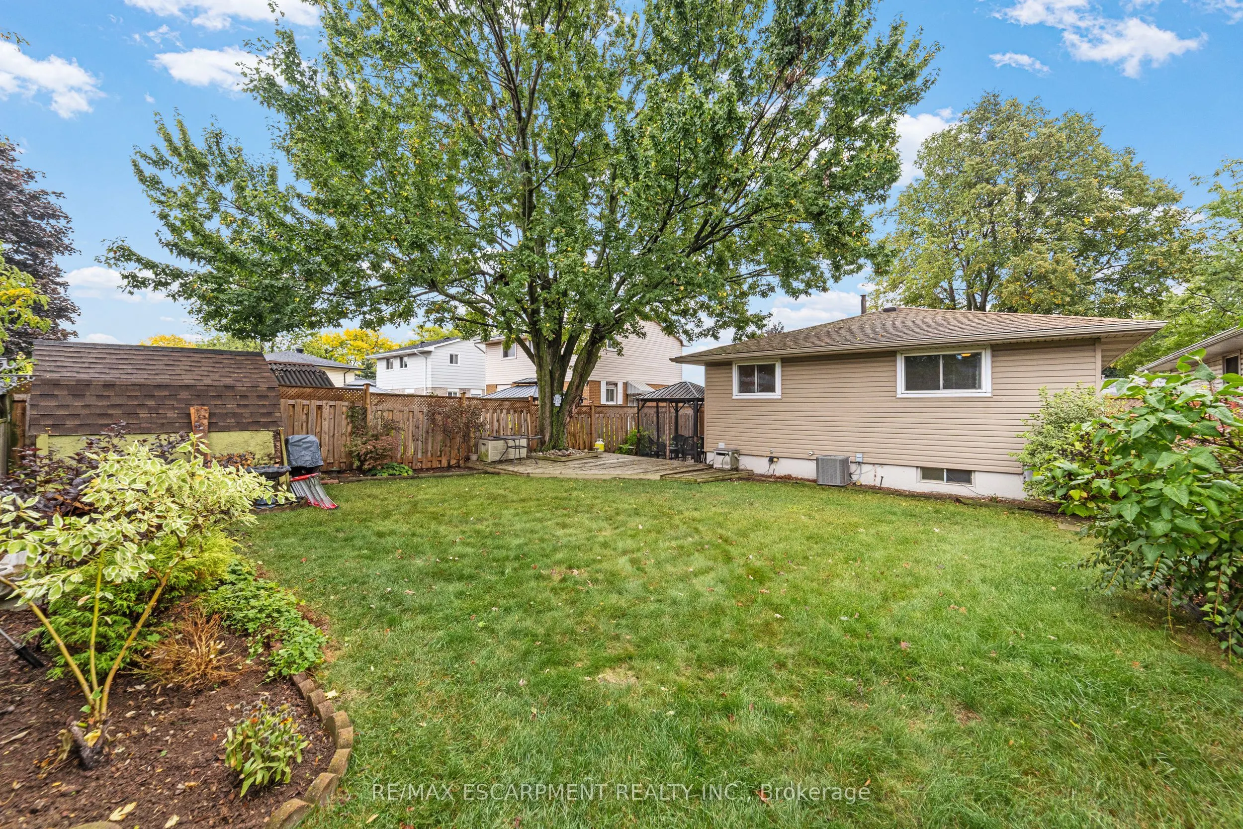 111 BOSTON Crescent