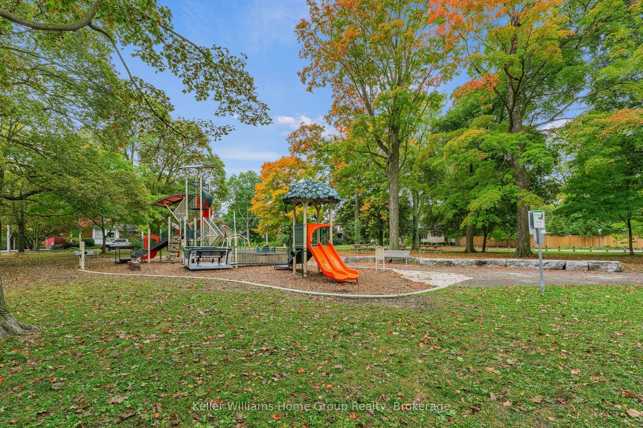 6 Hepburn Avenue