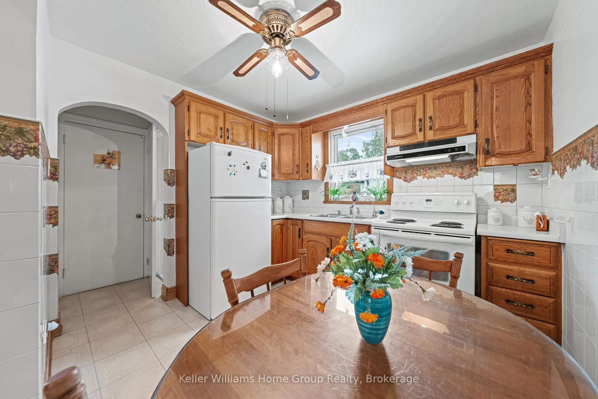 6 Hepburn Avenue