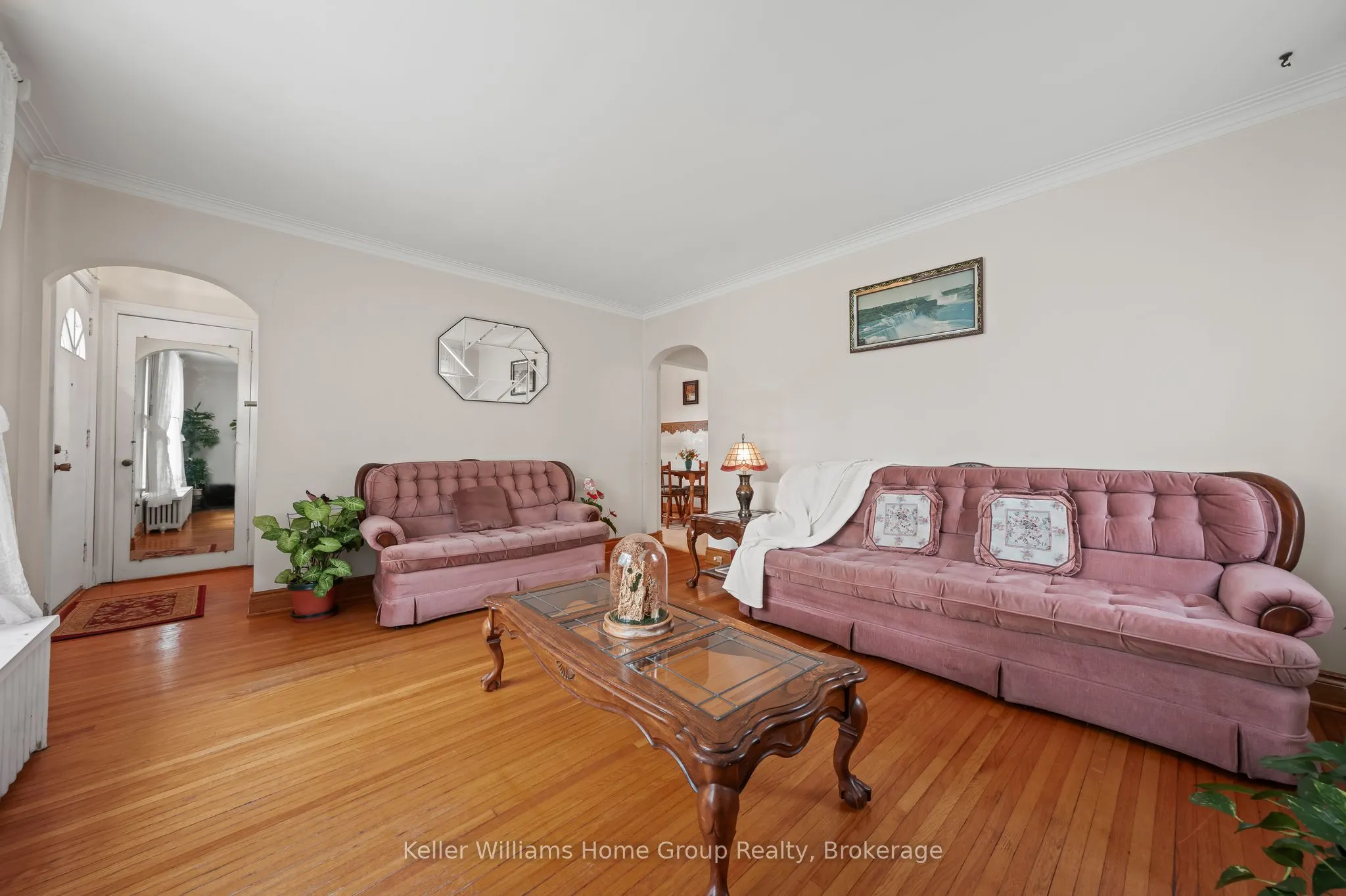 6 Hepburn Avenue