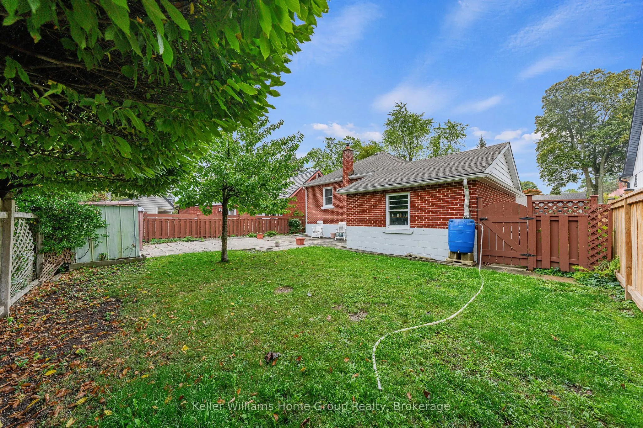 6 Hepburn Avenue