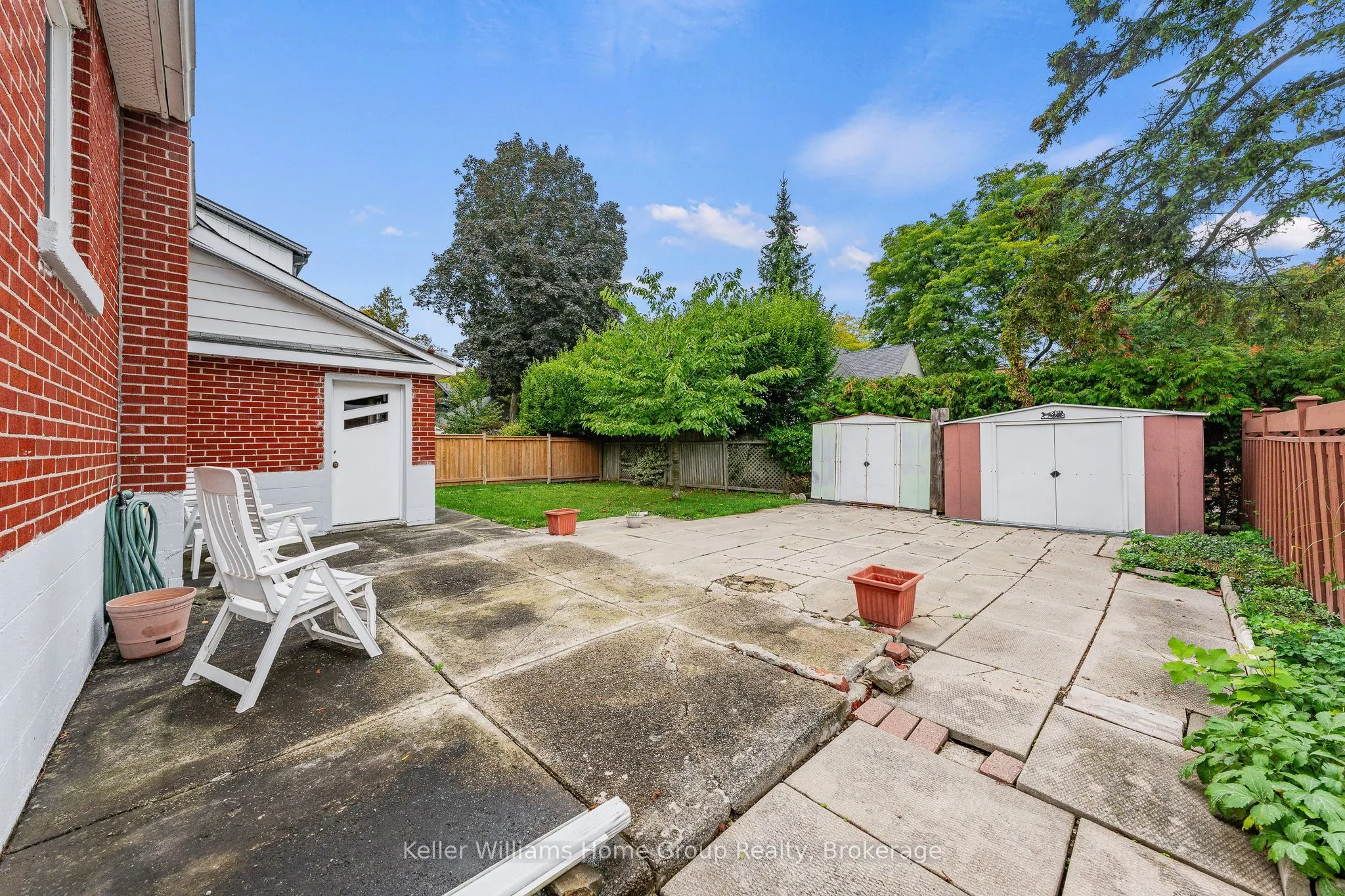 6 Hepburn Avenue