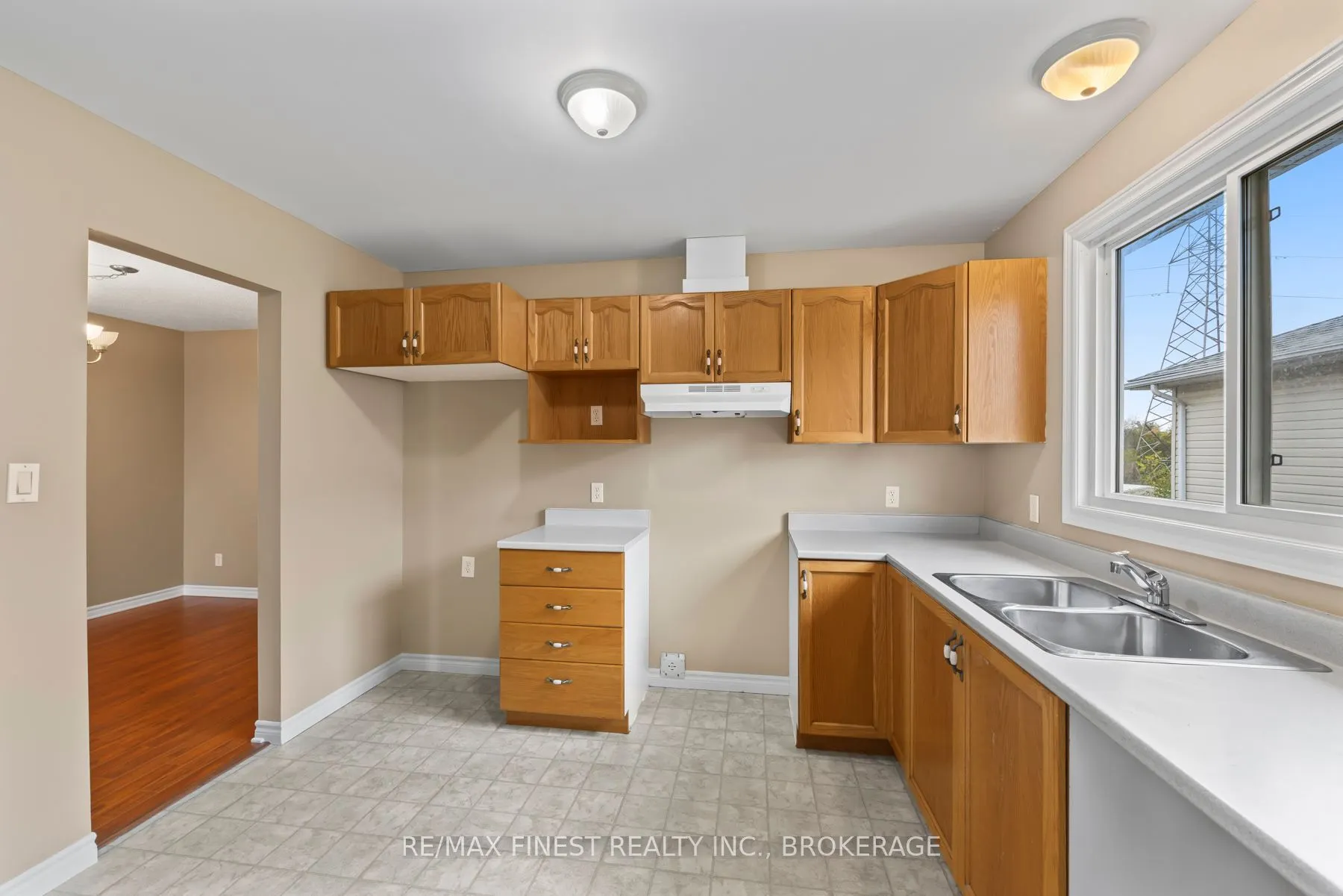 830 Peachwood Street