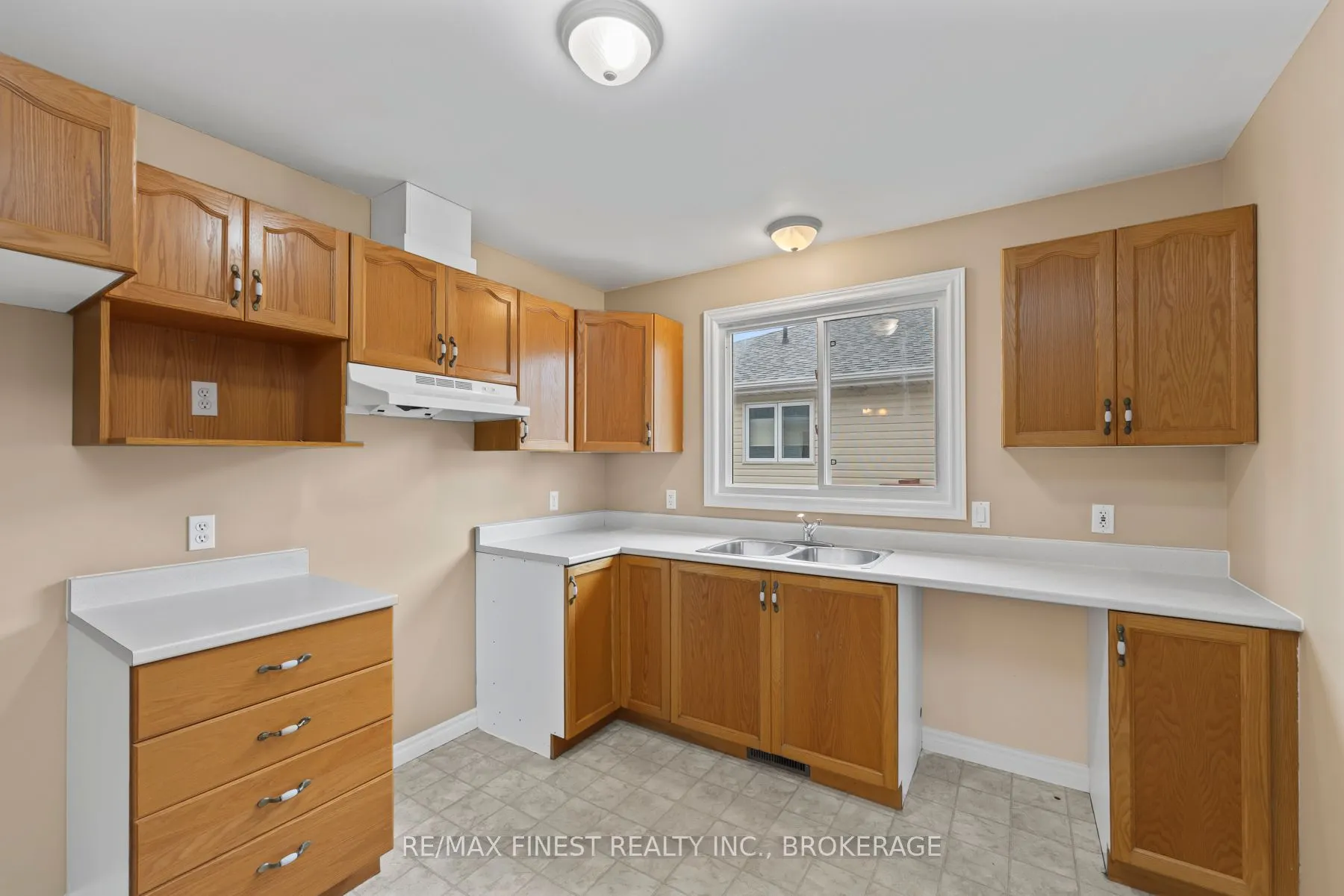 830 Peachwood Street