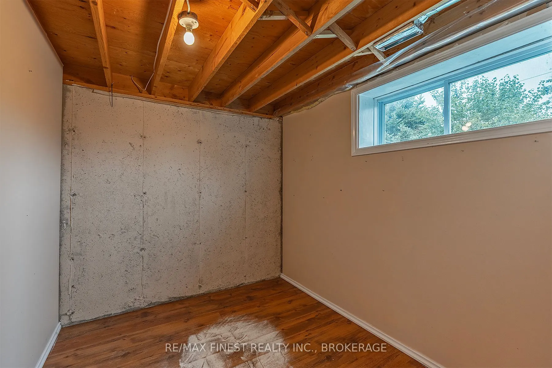 830 Peachwood Street