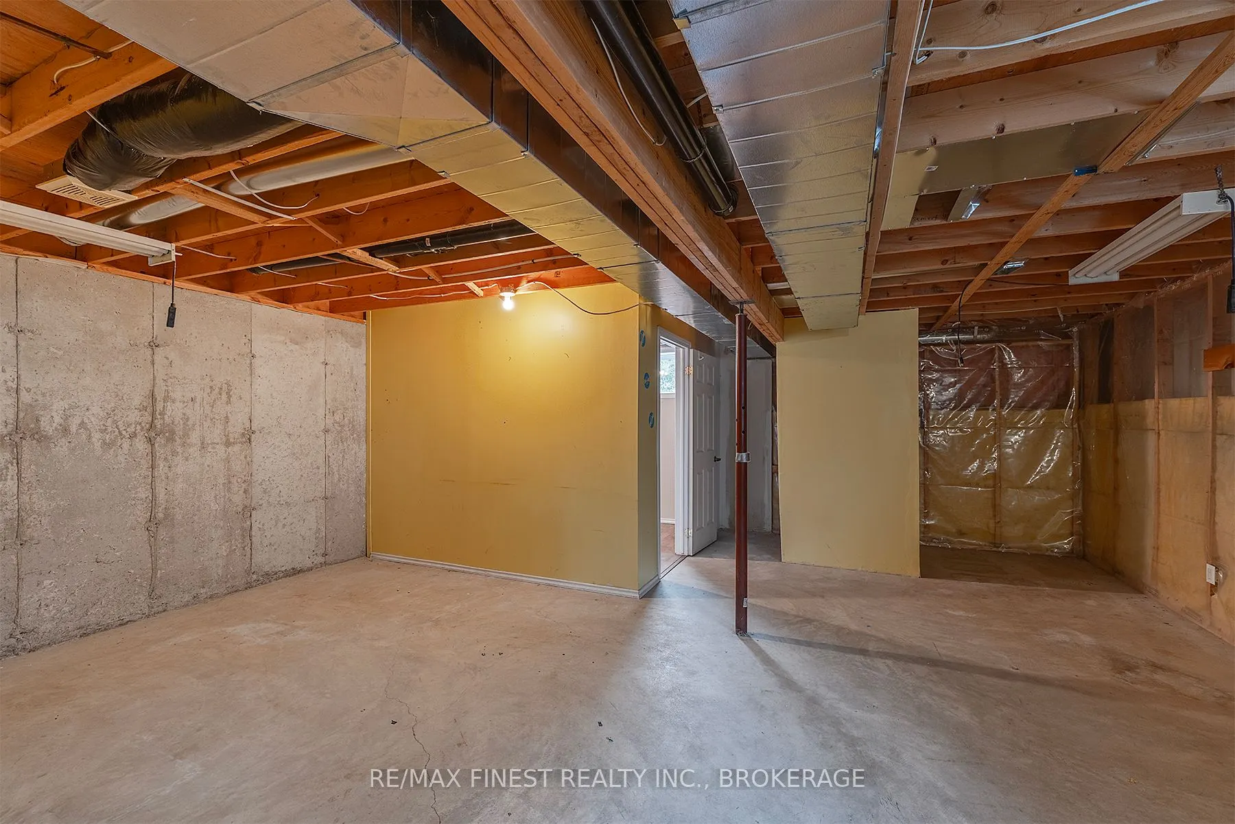 830 Peachwood Street