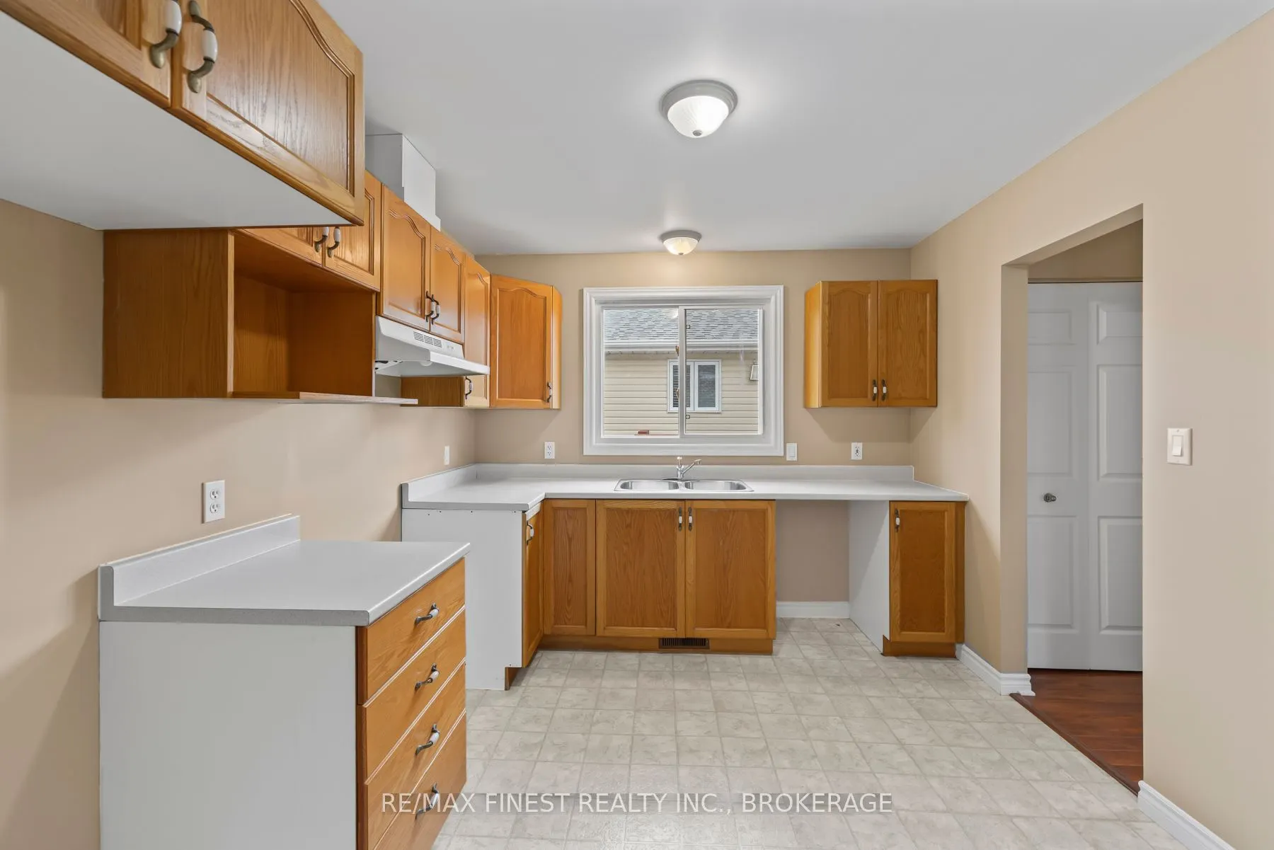 830 Peachwood Street