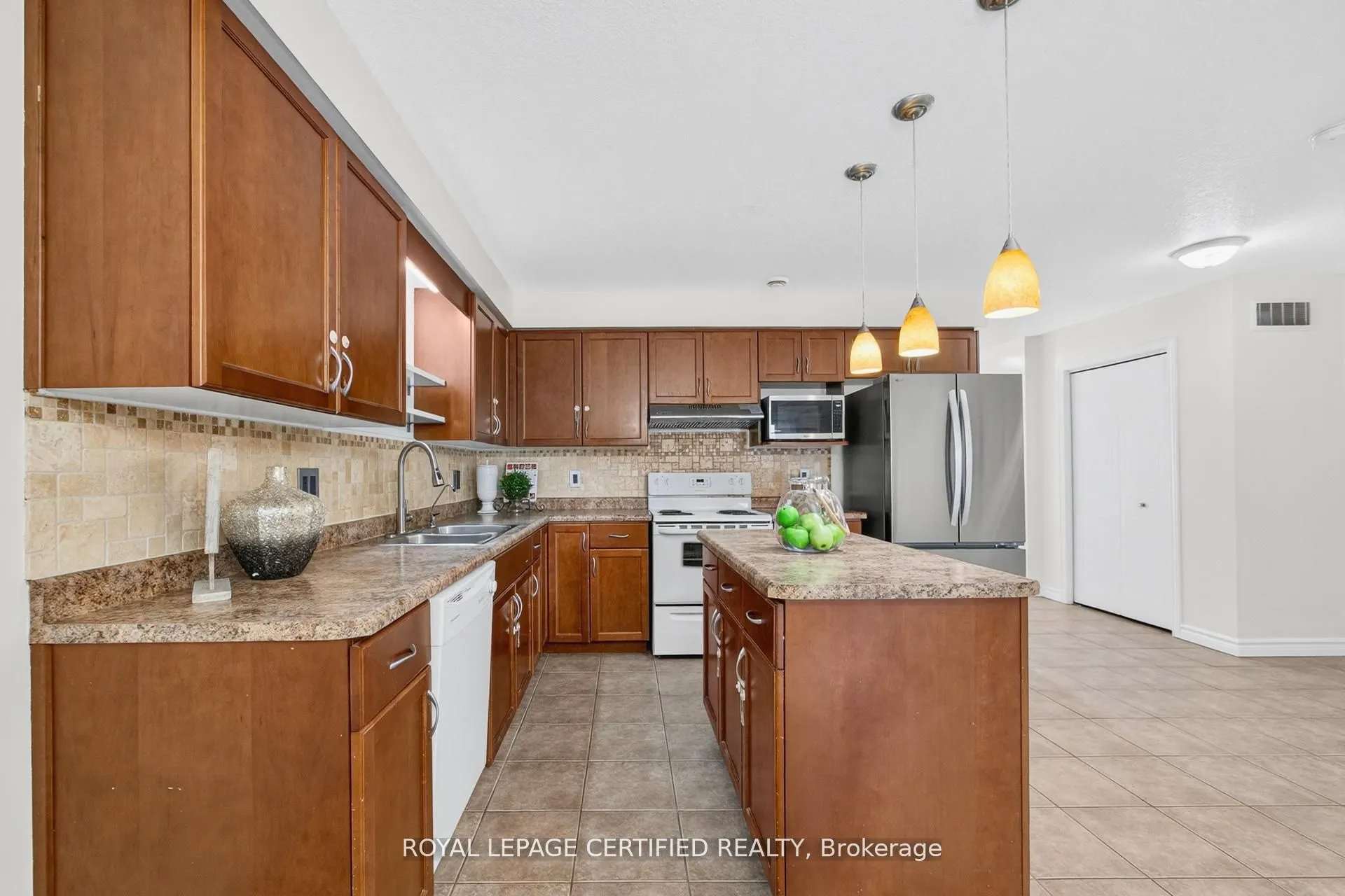 20 Shackleton Drive, #2