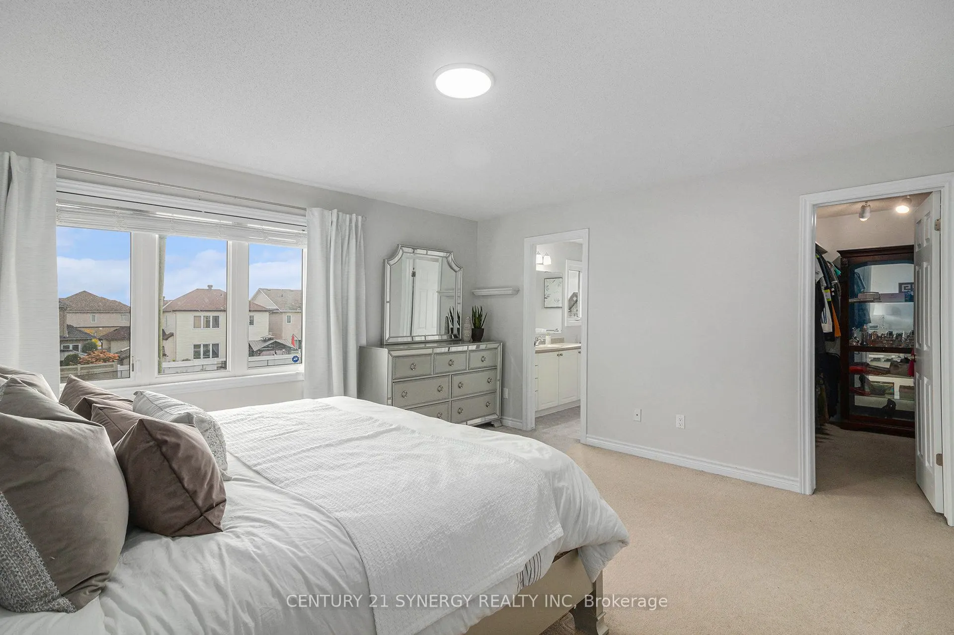 2479 Esprit Drive