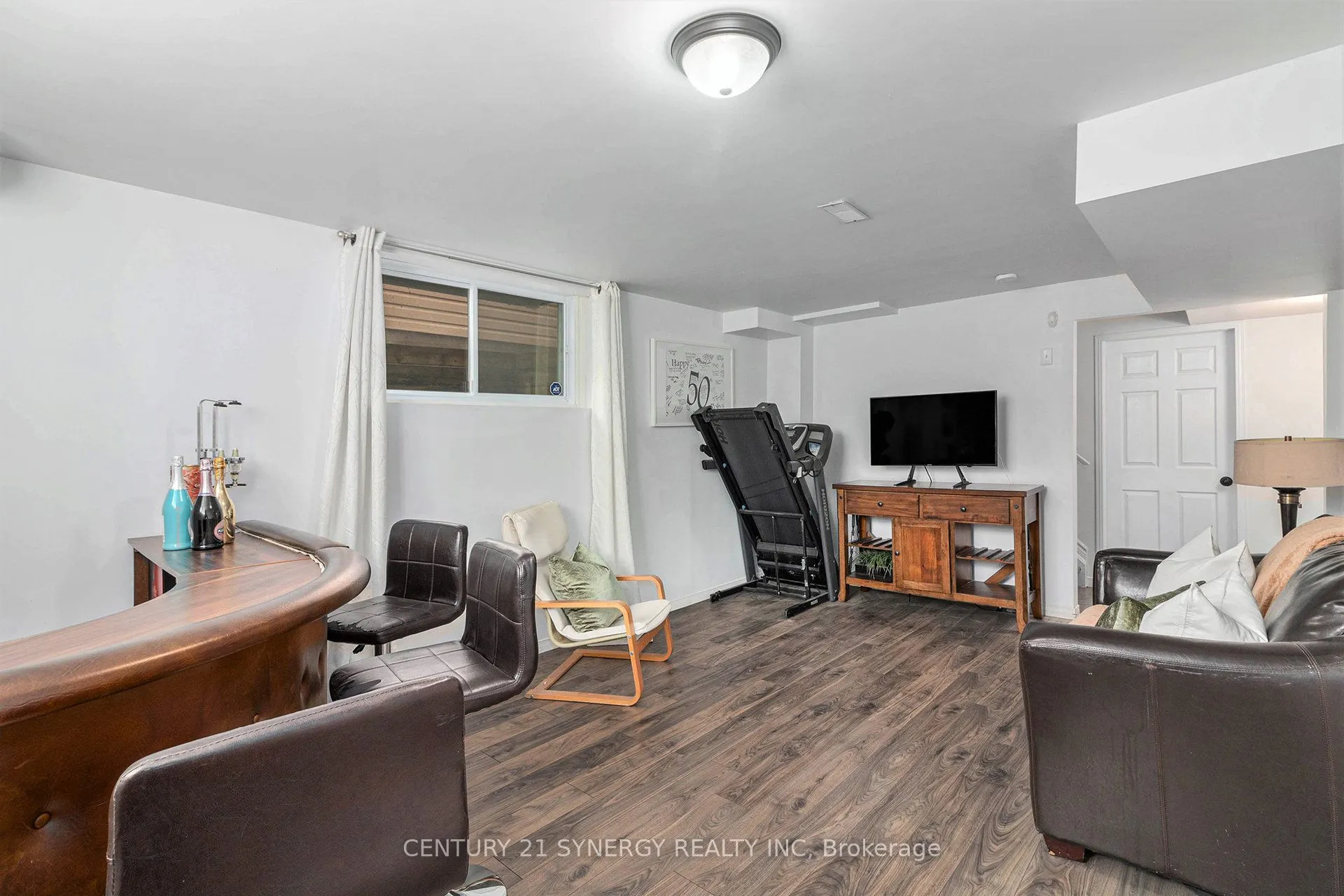 2479 Esprit Drive