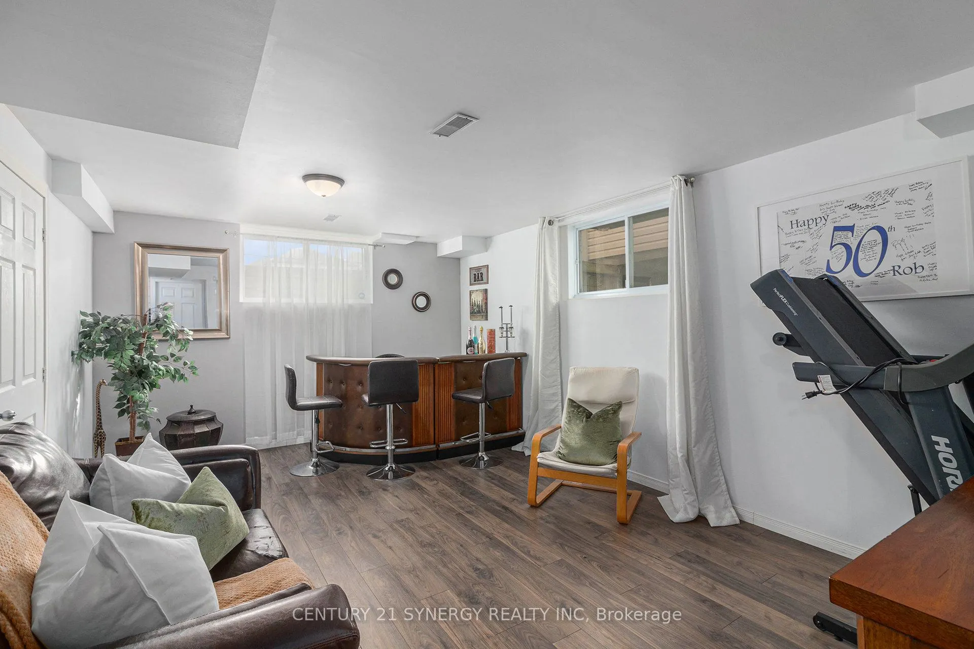2479 Esprit Drive