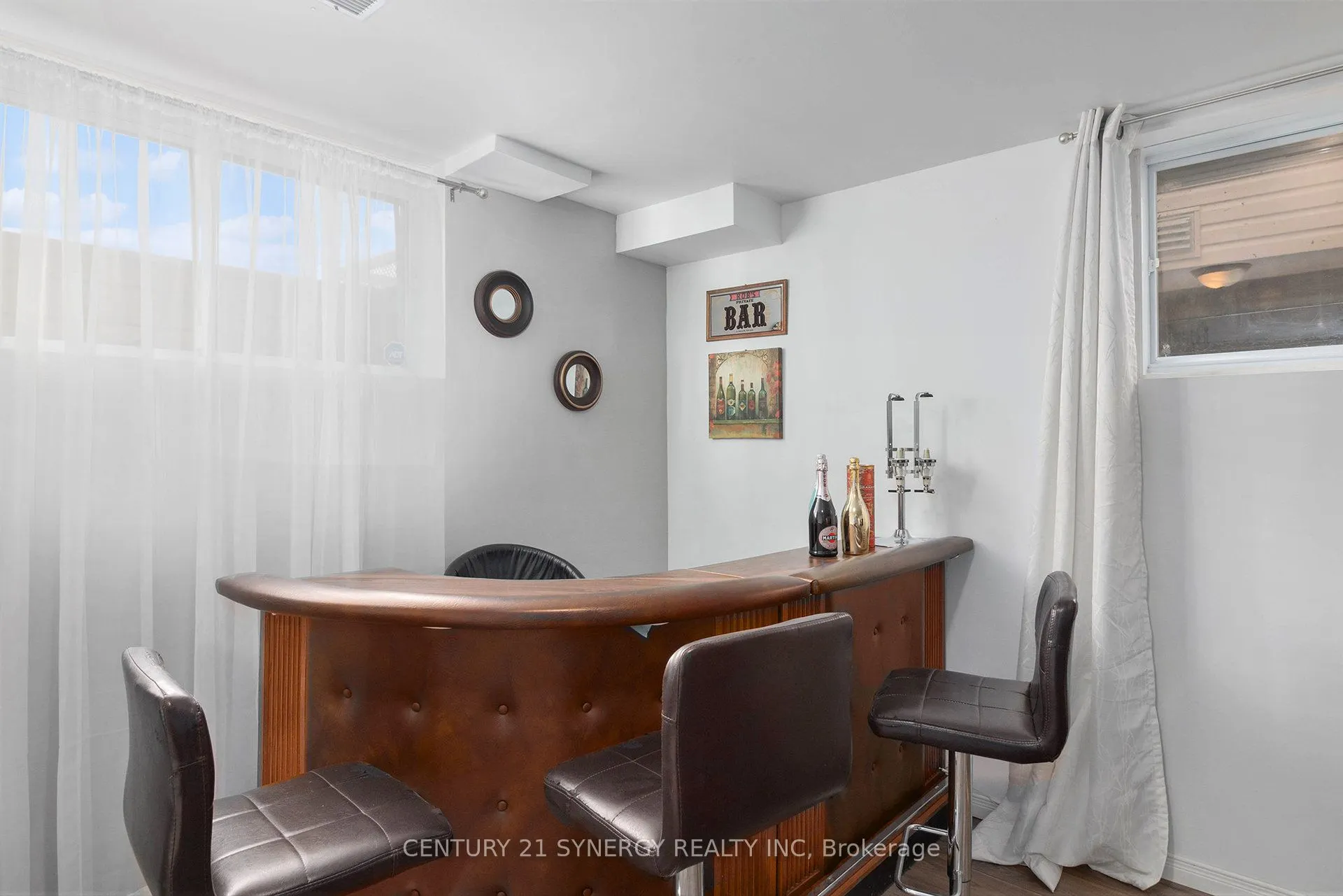 2479 Esprit Drive