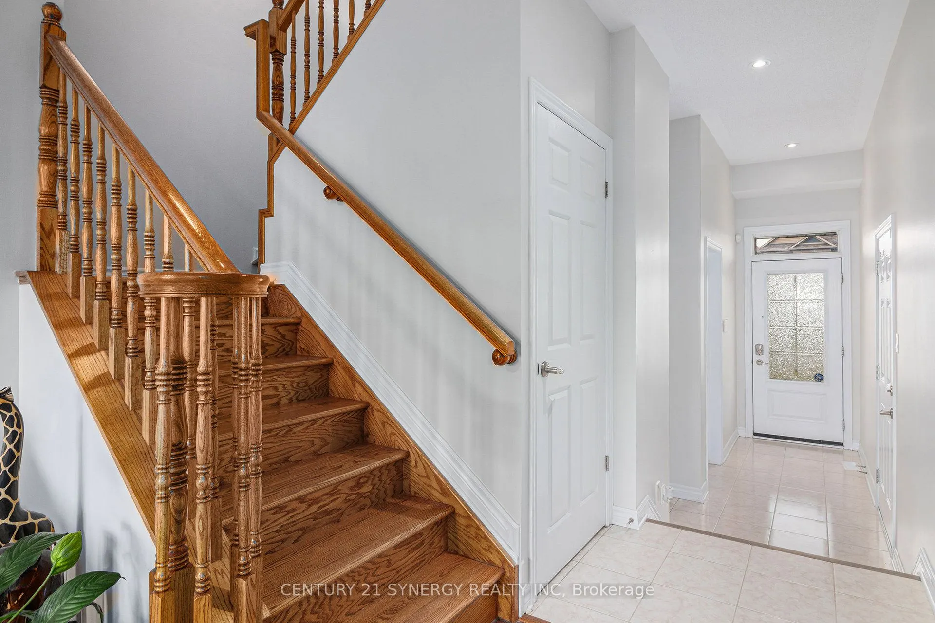 2479 Esprit Drive