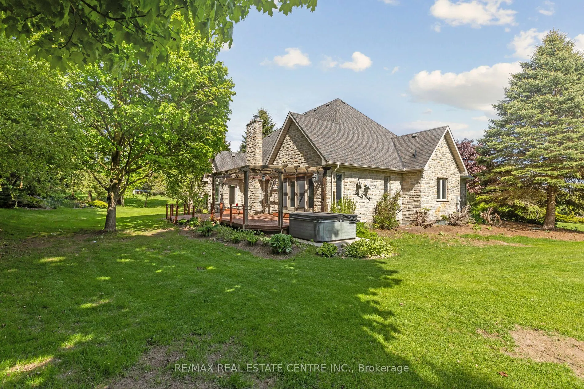 6 Fox Run Road