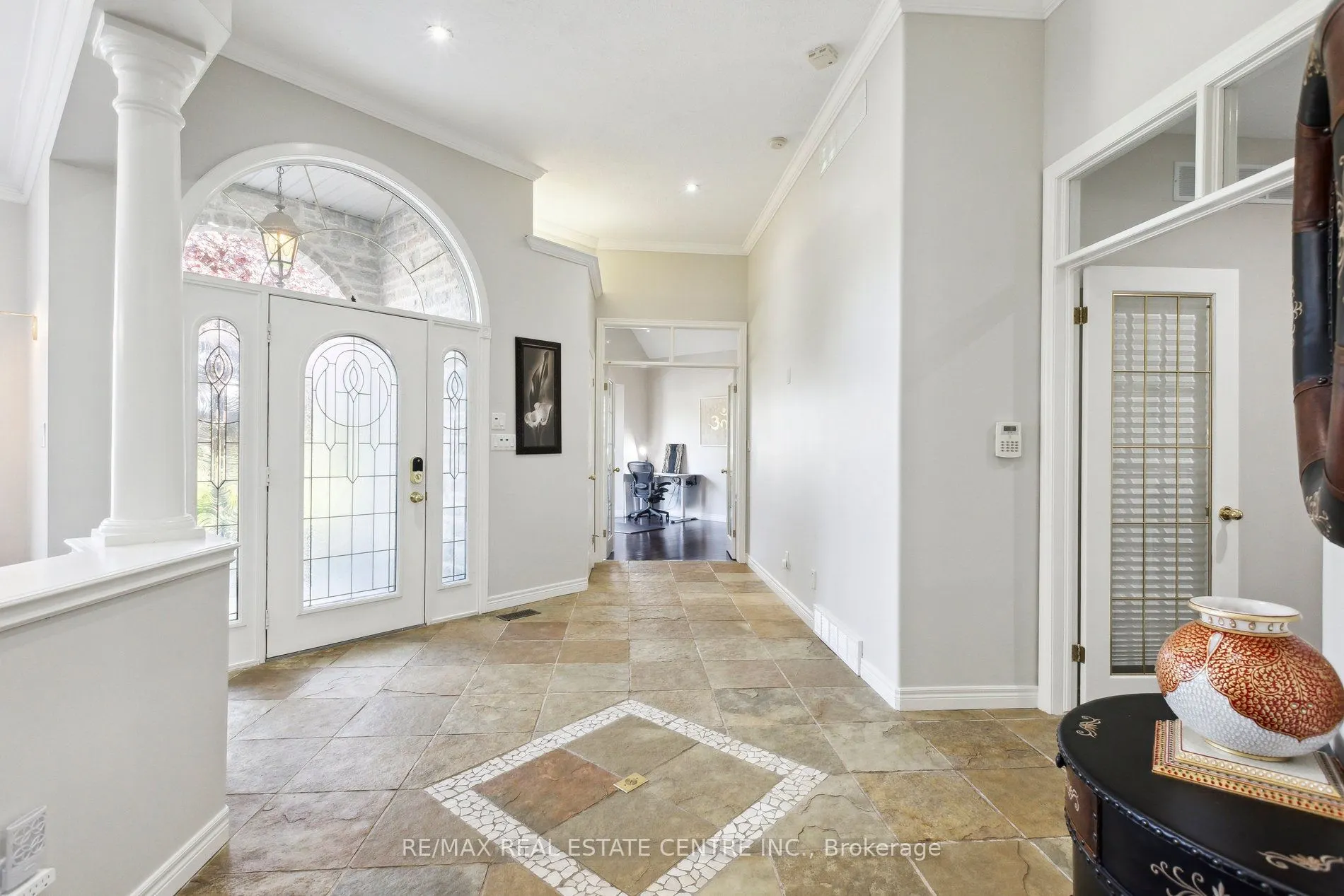 6 Fox Run Road