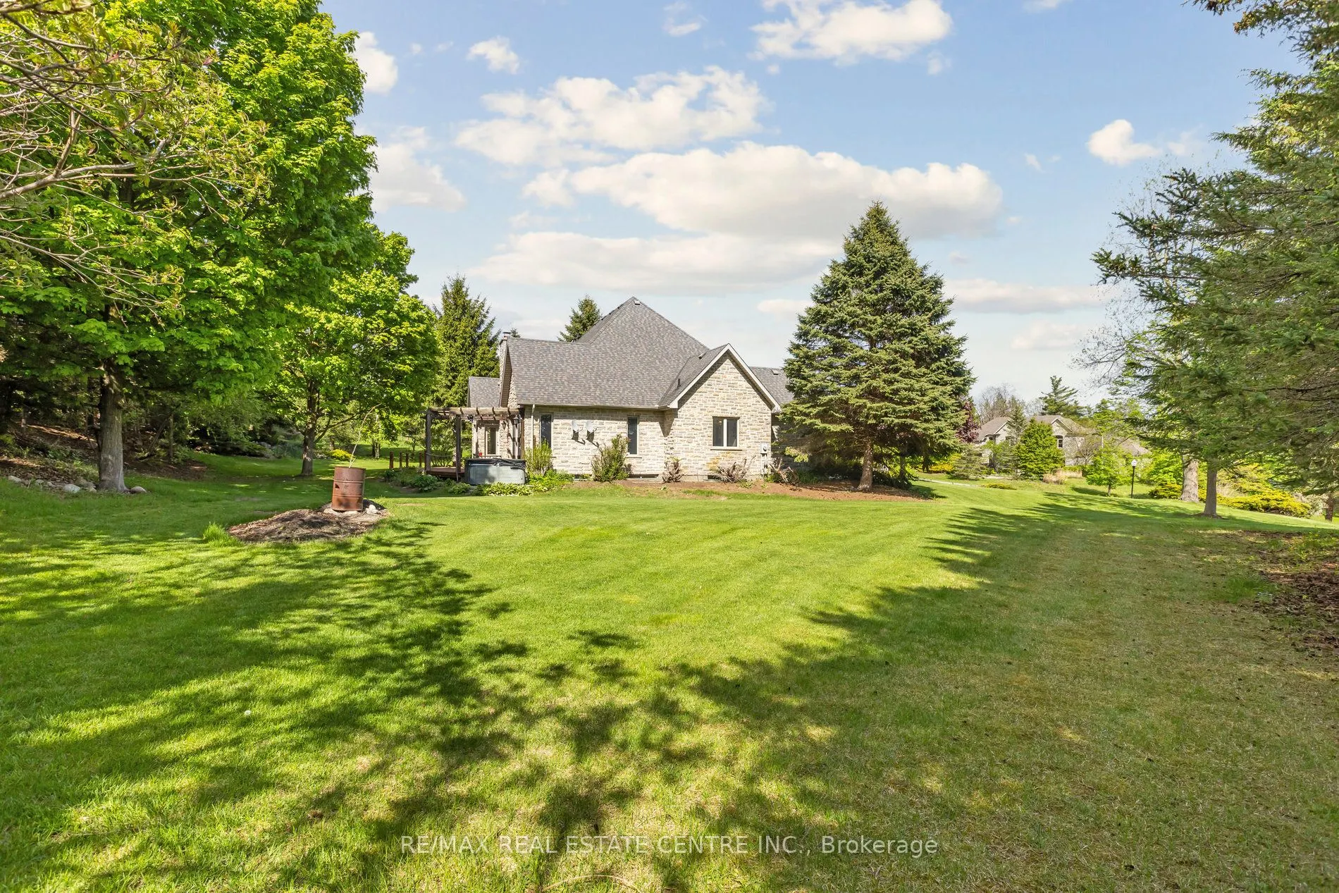 6 Fox Run Road