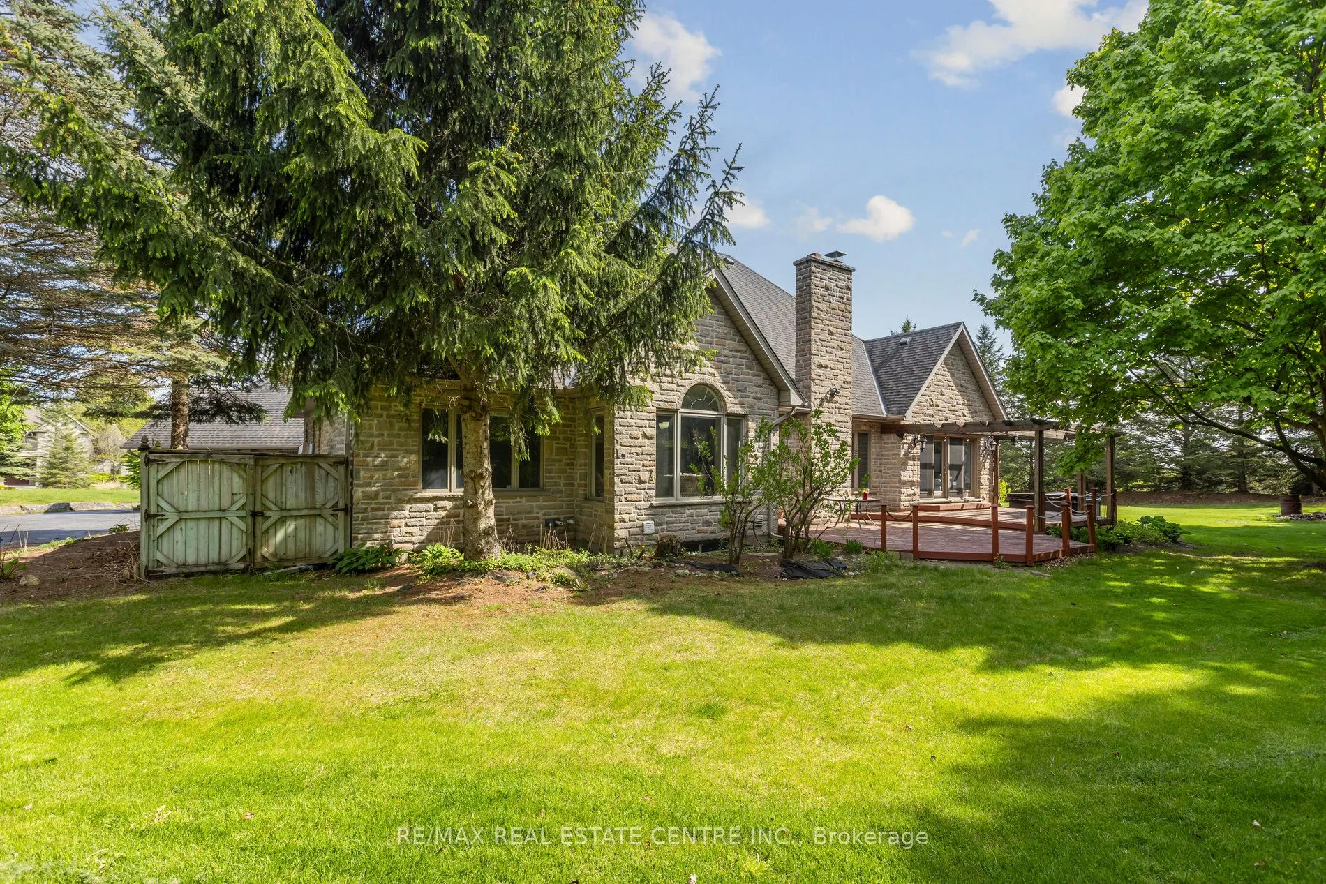 6 Fox Run Road