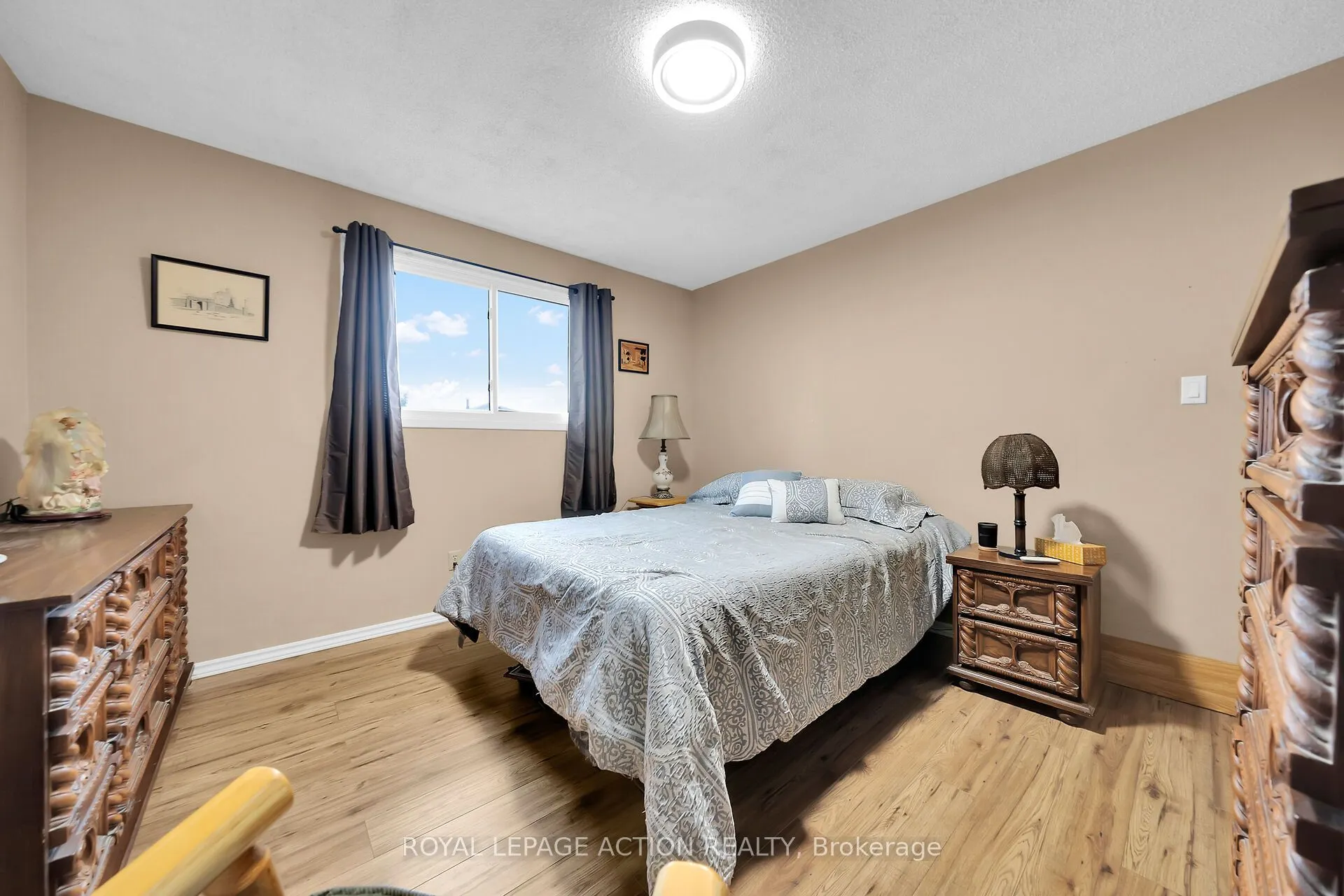 8 Maple Crescent