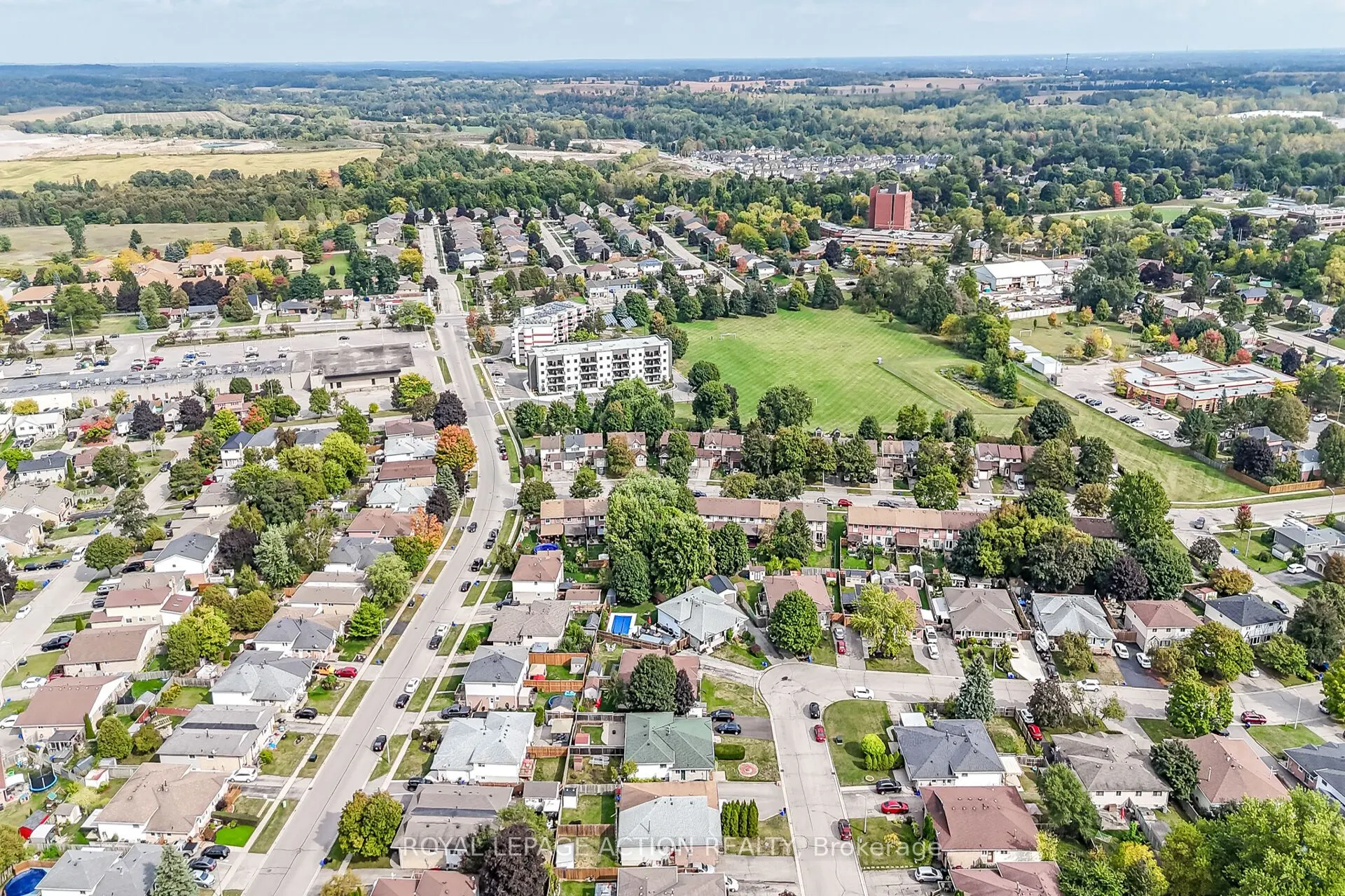 8 Maple Crescent