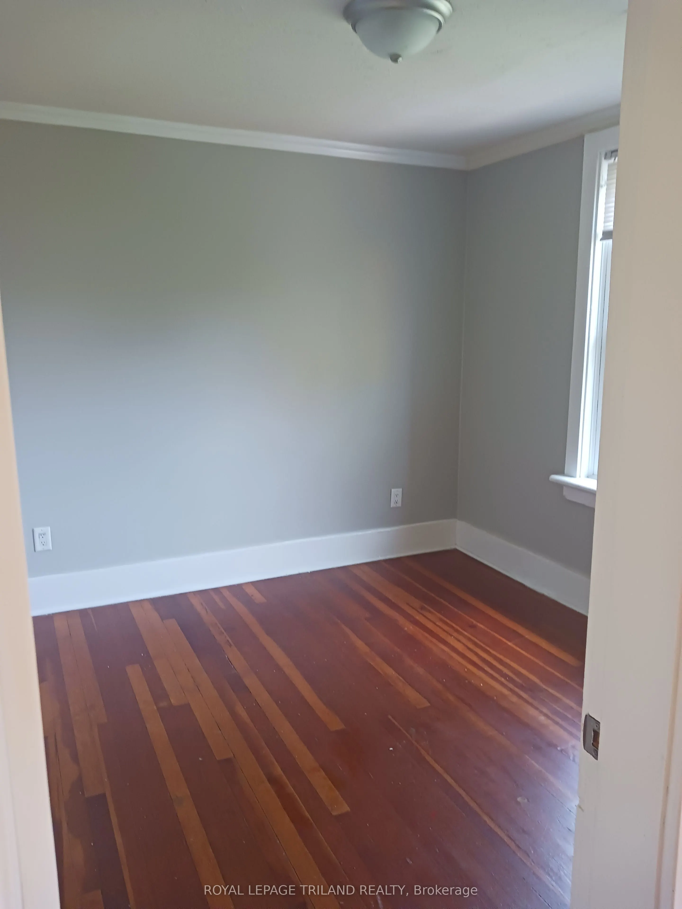 55 MAIN Street S