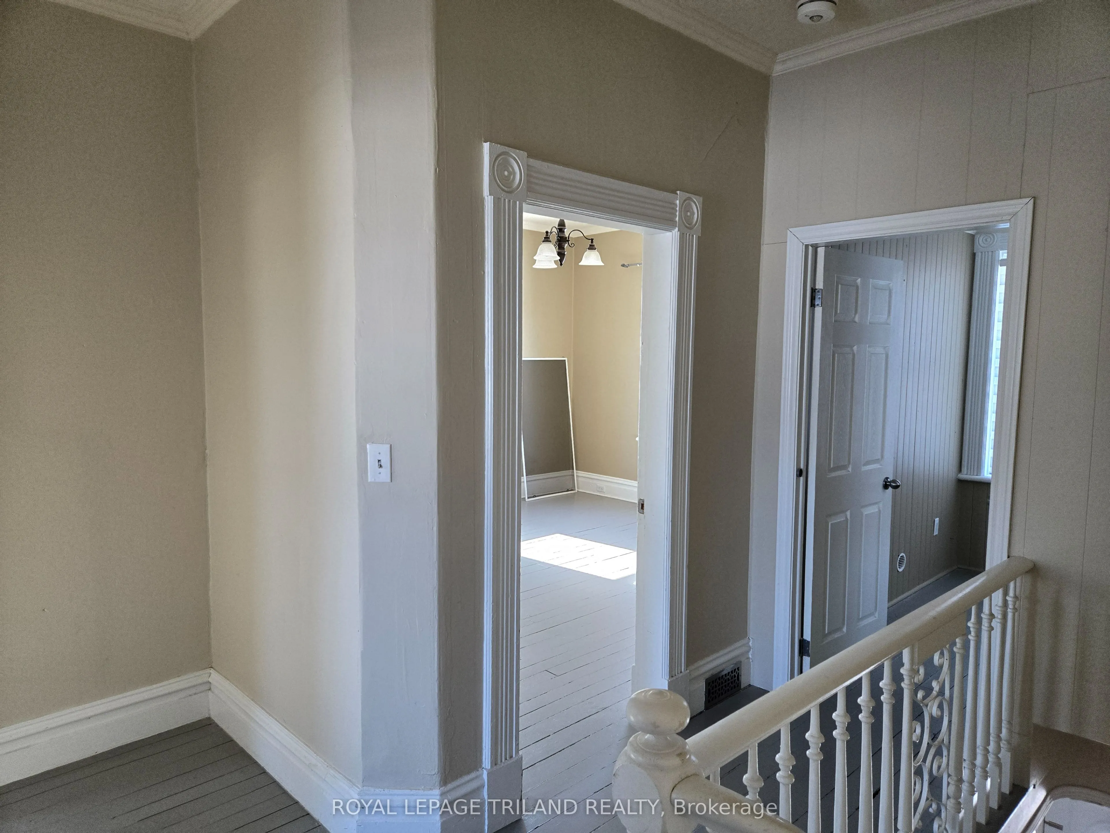 55 MAIN Street S
