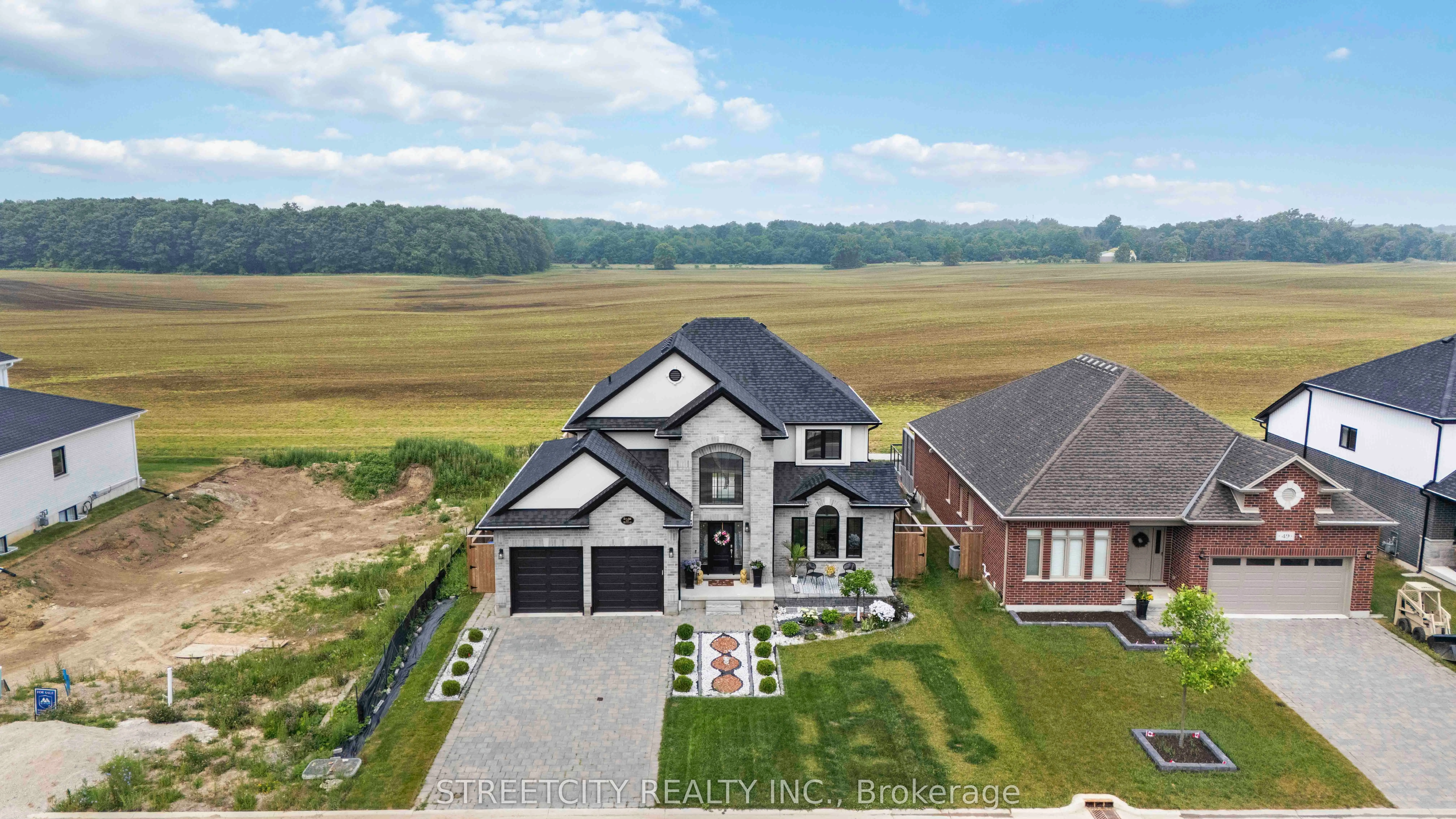 53 Arrowwood Path
