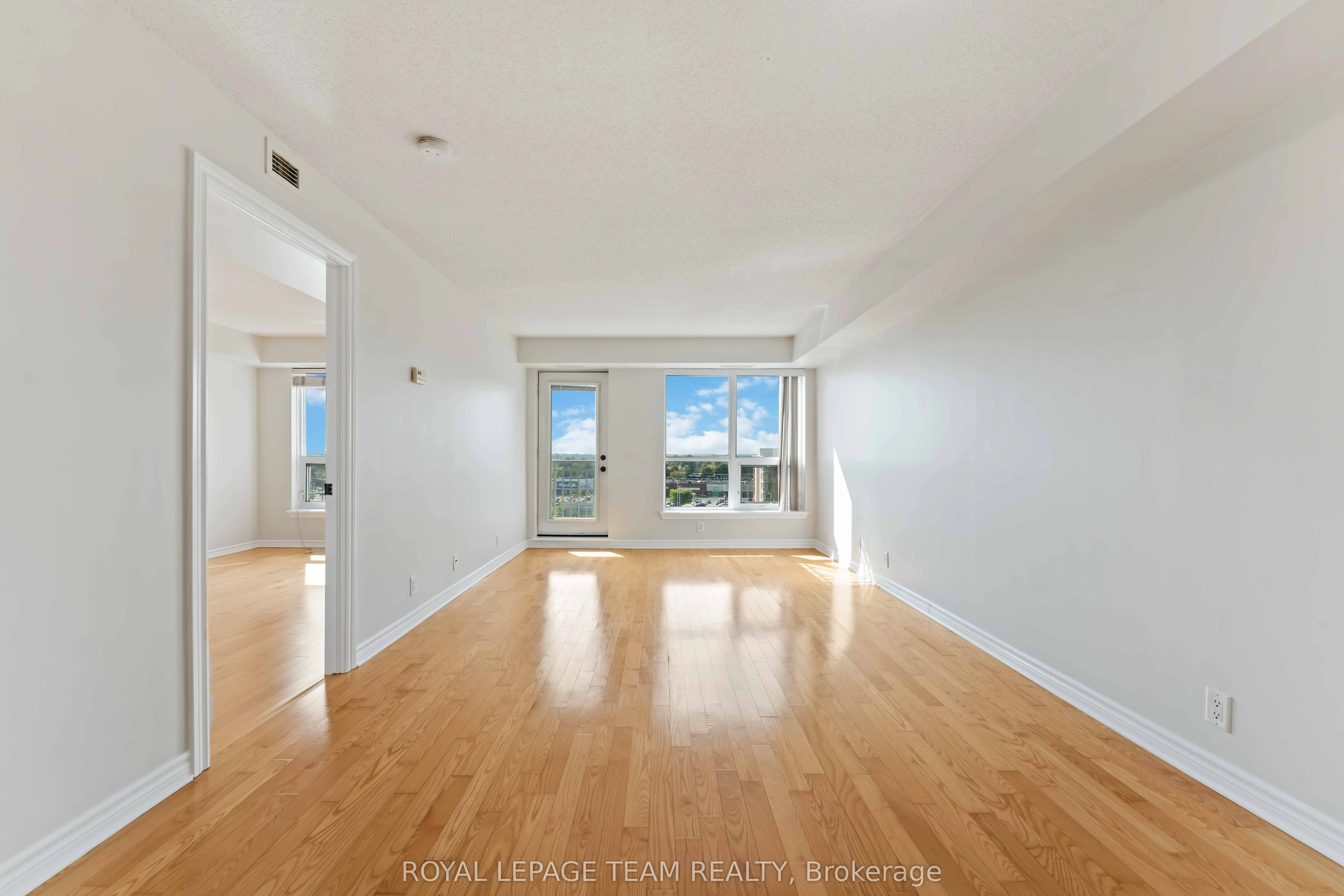 120 GRANT CARMAN Drive, #801